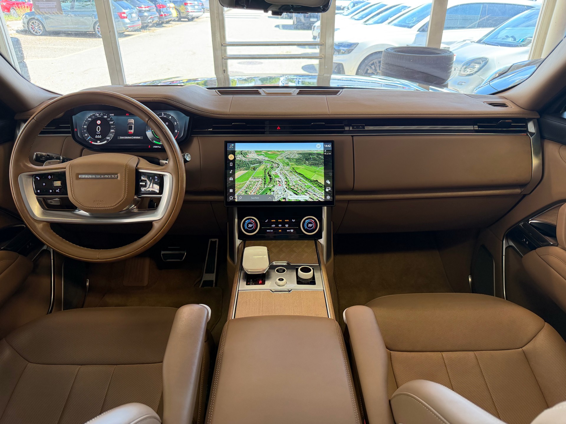 LAND ROVER Range Rover P510e Si6 PHEV *SV* | CH | British Racing | SV Serenity Caraway | Wenge Mosaik | AHK | NP: 245K |-image-26