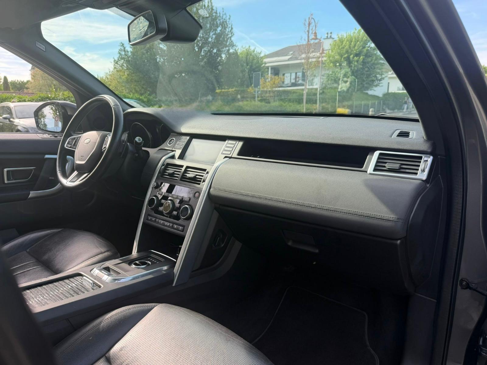 LAND ROVER Discovery Sport 2.0 TD4 HSE AT9-image-11