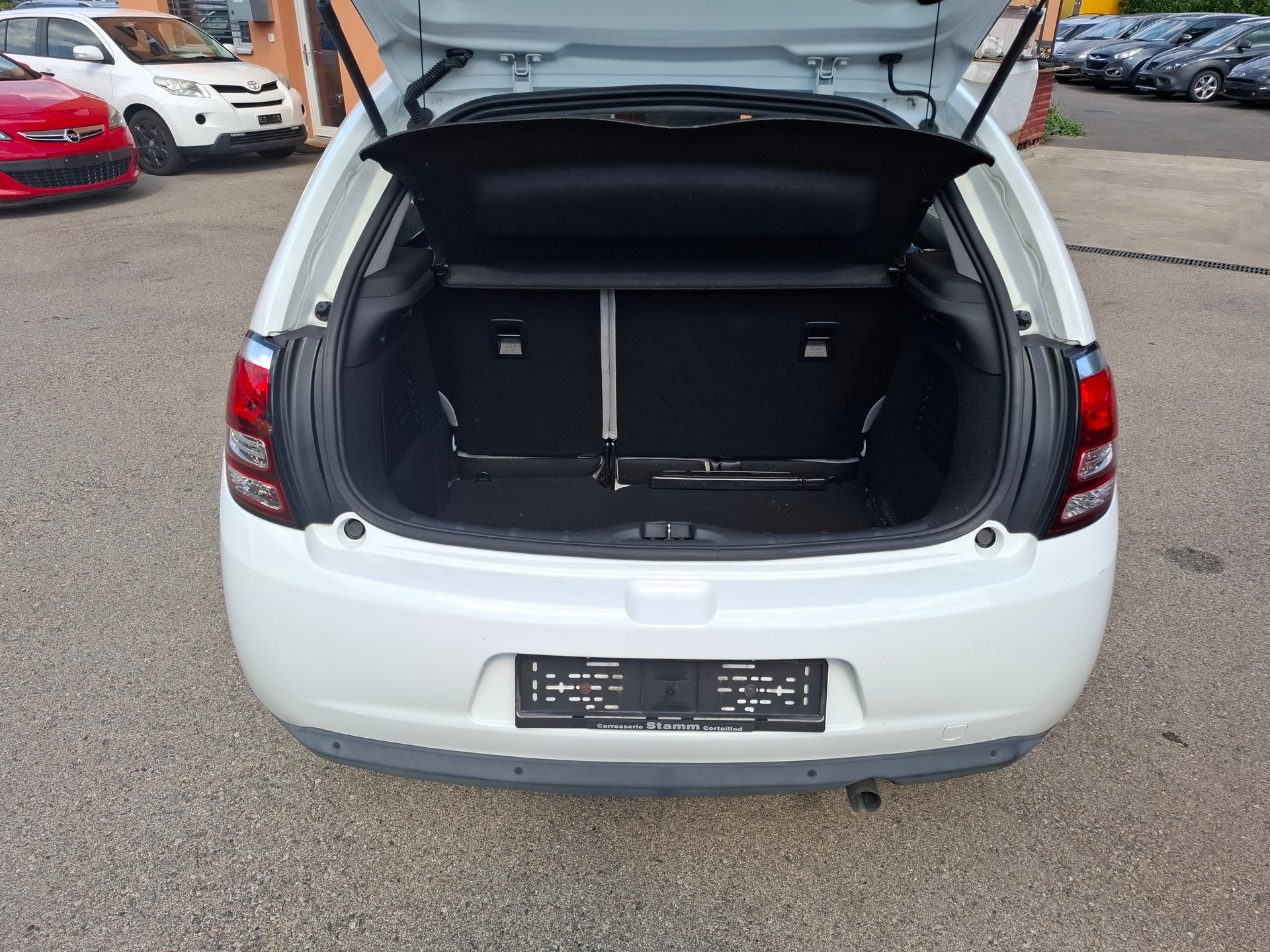 CITROEN C3 1.6 16V e-HDi Exclusive EGS6-image-10