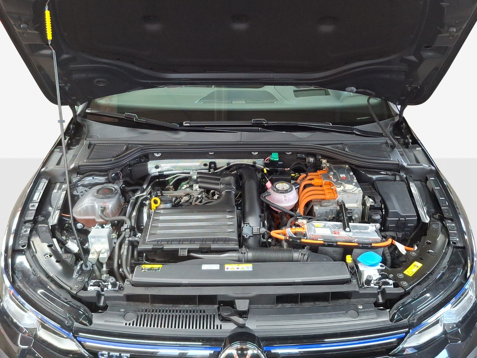 VW Golf 1.4 TSI PHEV GTE-image-16