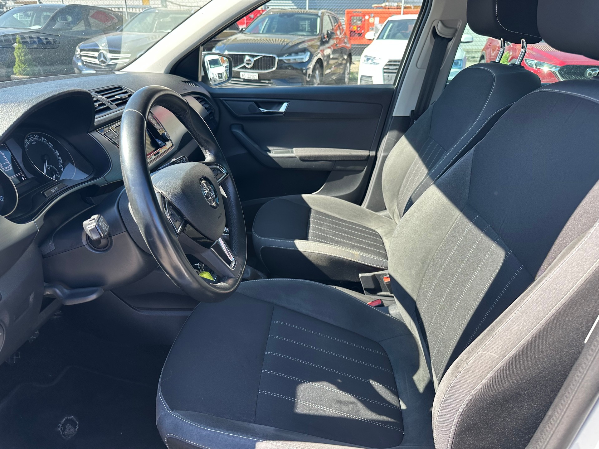 SKODA Fabia Combi 1.0 TSI Ambition-image-8