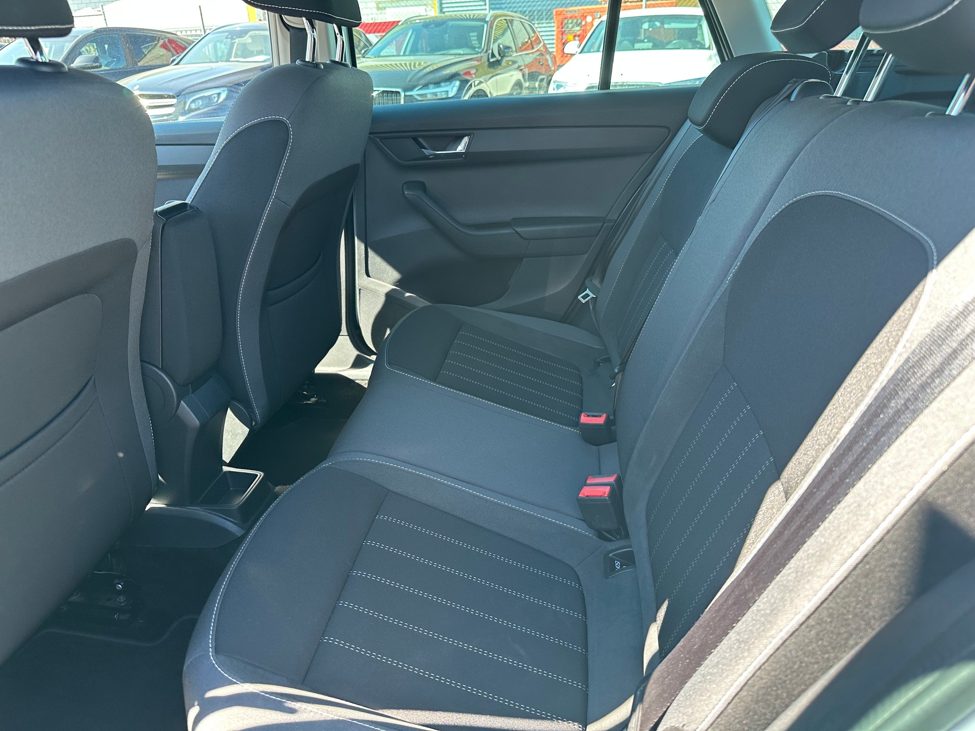 SKODA Fabia Combi 1.0 TSI Ambition-image-9