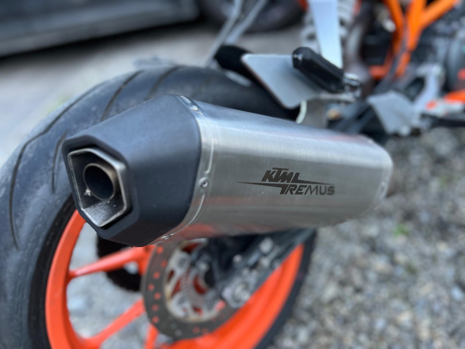 KTM 390 Duke ABS mit Remus Auspuff und beheizten Griffen-image-2