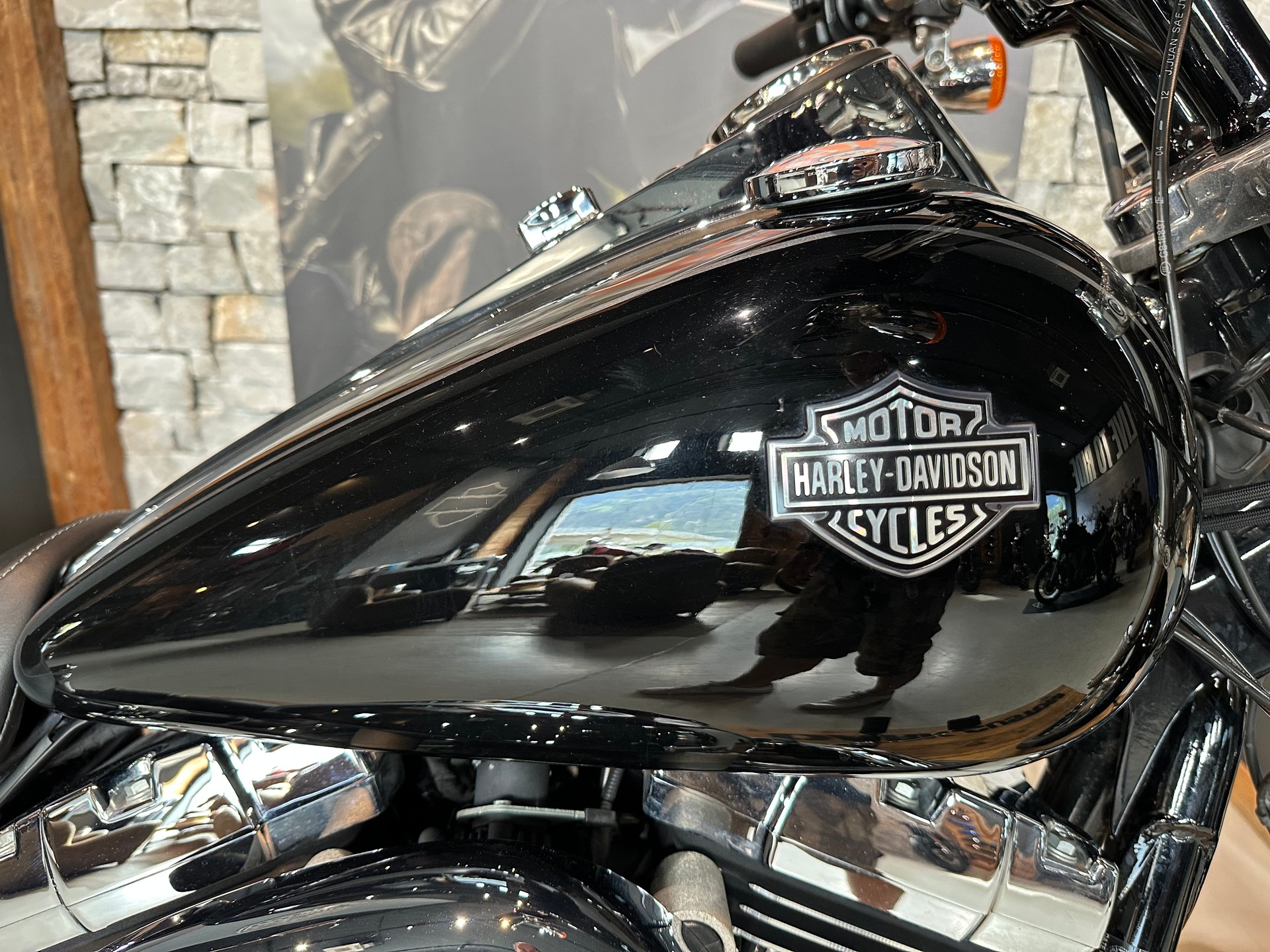 HARLEY-DAVIDSON FXDWG Dyna Wide Glide 103 ABS-image-5