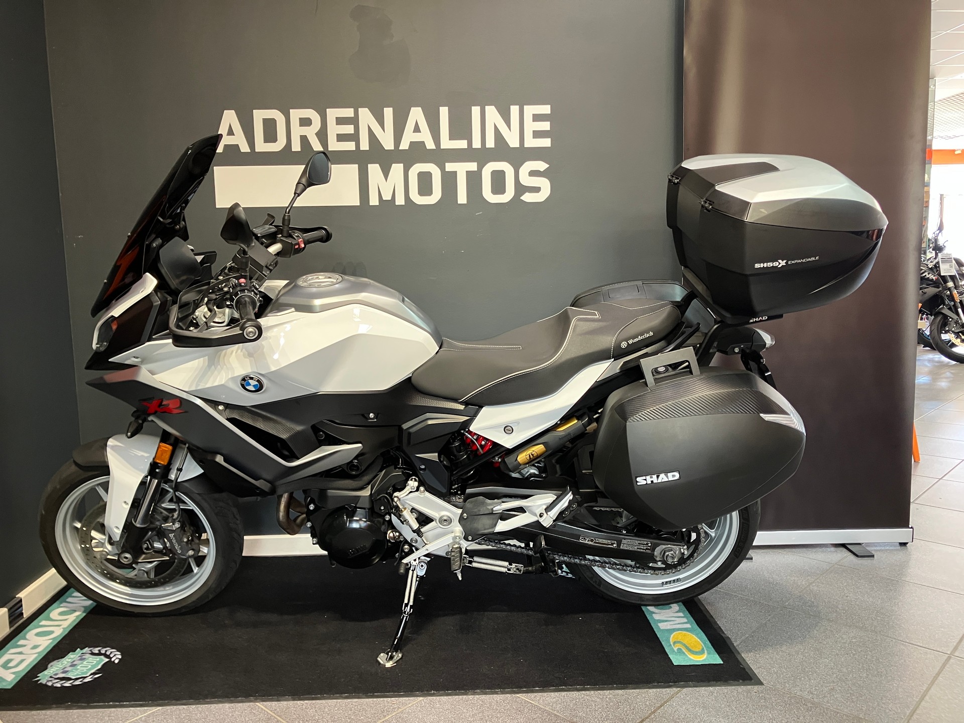 BMW F 900 XR ABS-image-3
