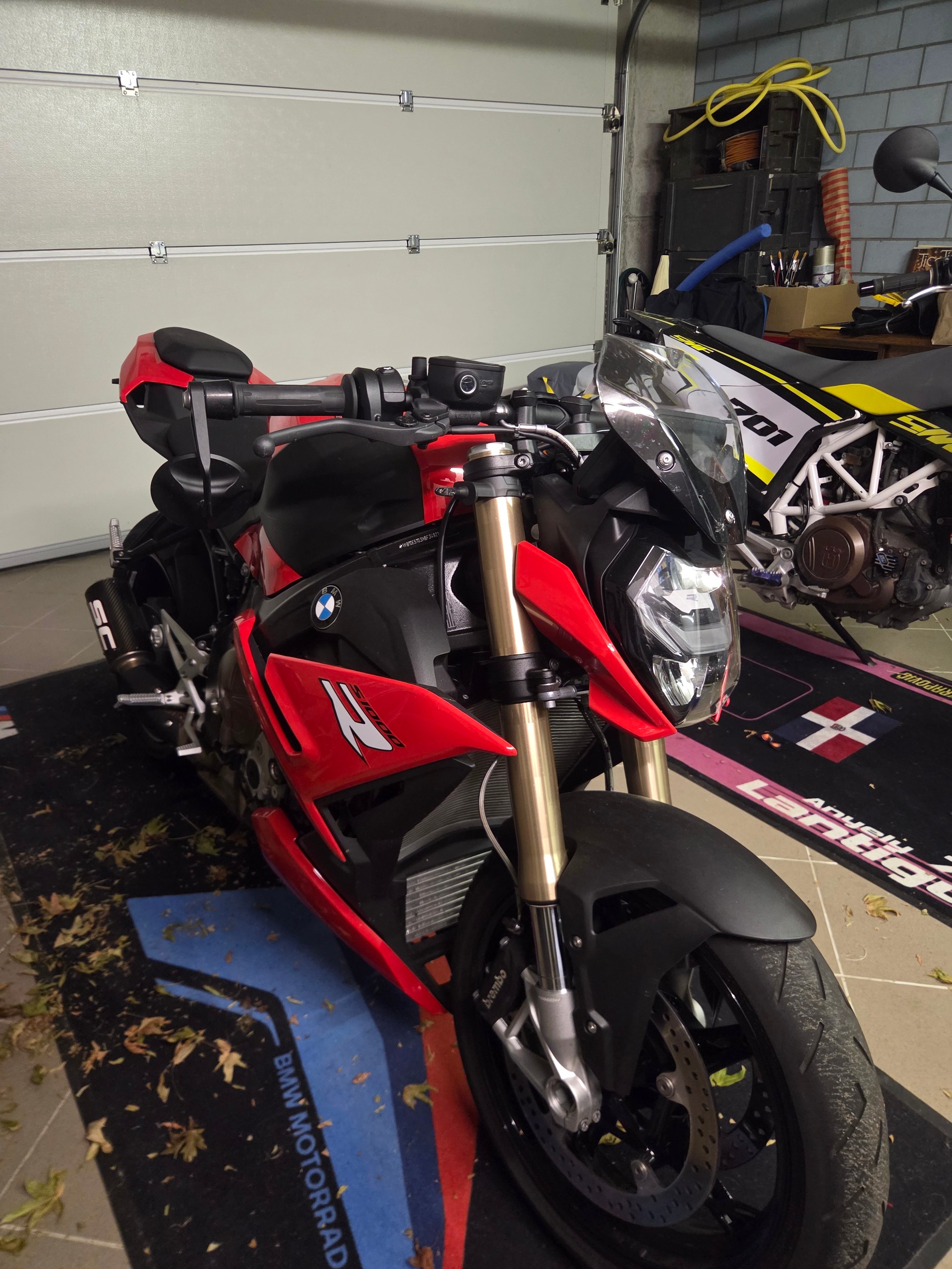 BMW S 1000 R-image-1