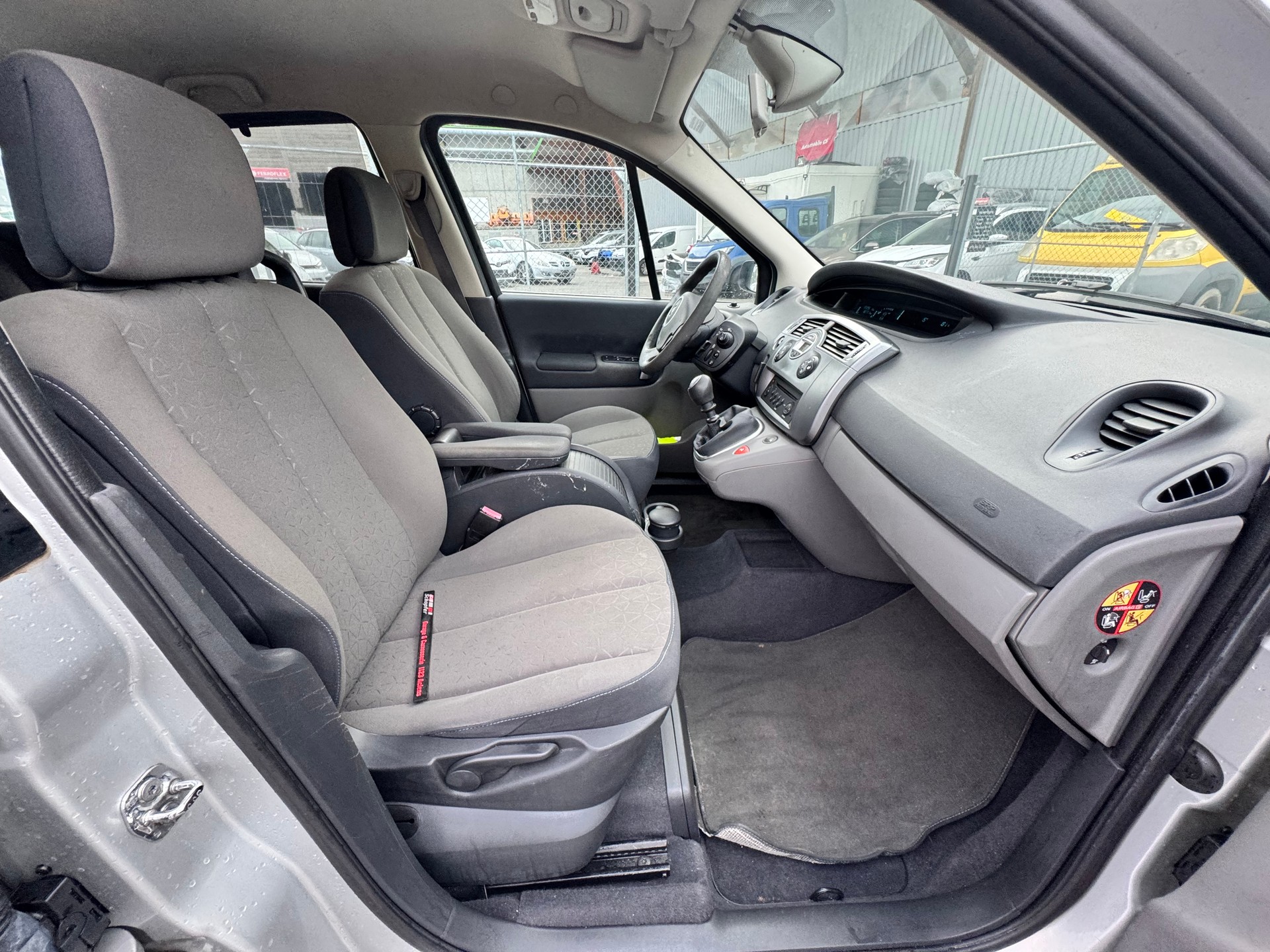 RENAULT mégane Scénic II-image-9