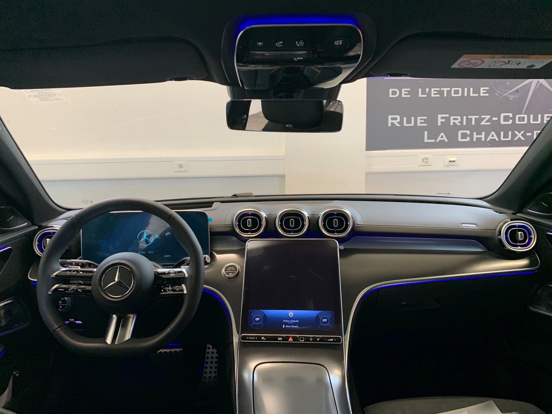 MERCEDES-BENZ C 300 T 4 Matic-image-11