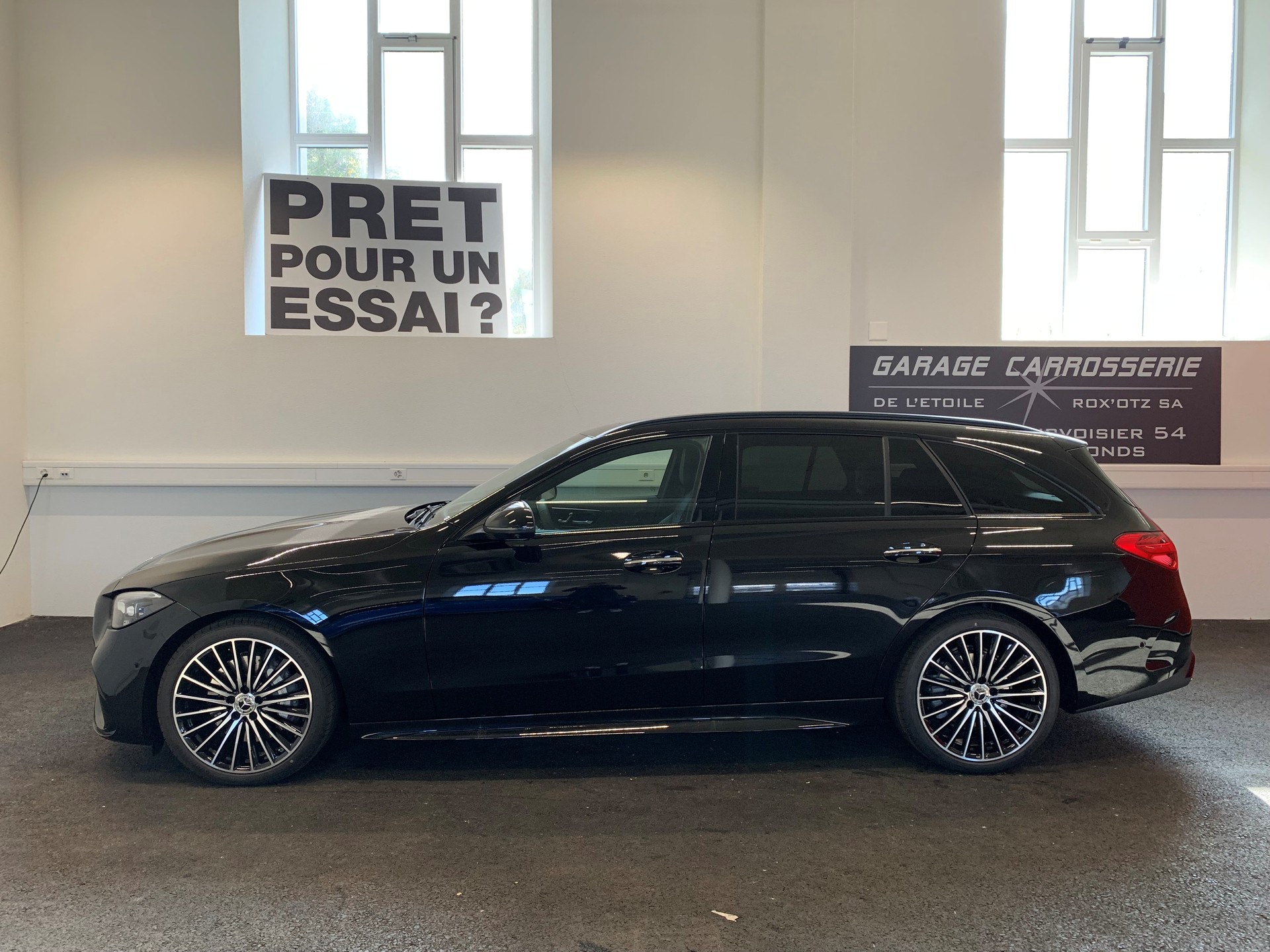 MERCEDES-BENZ C 300 T 4 Matic-image-4