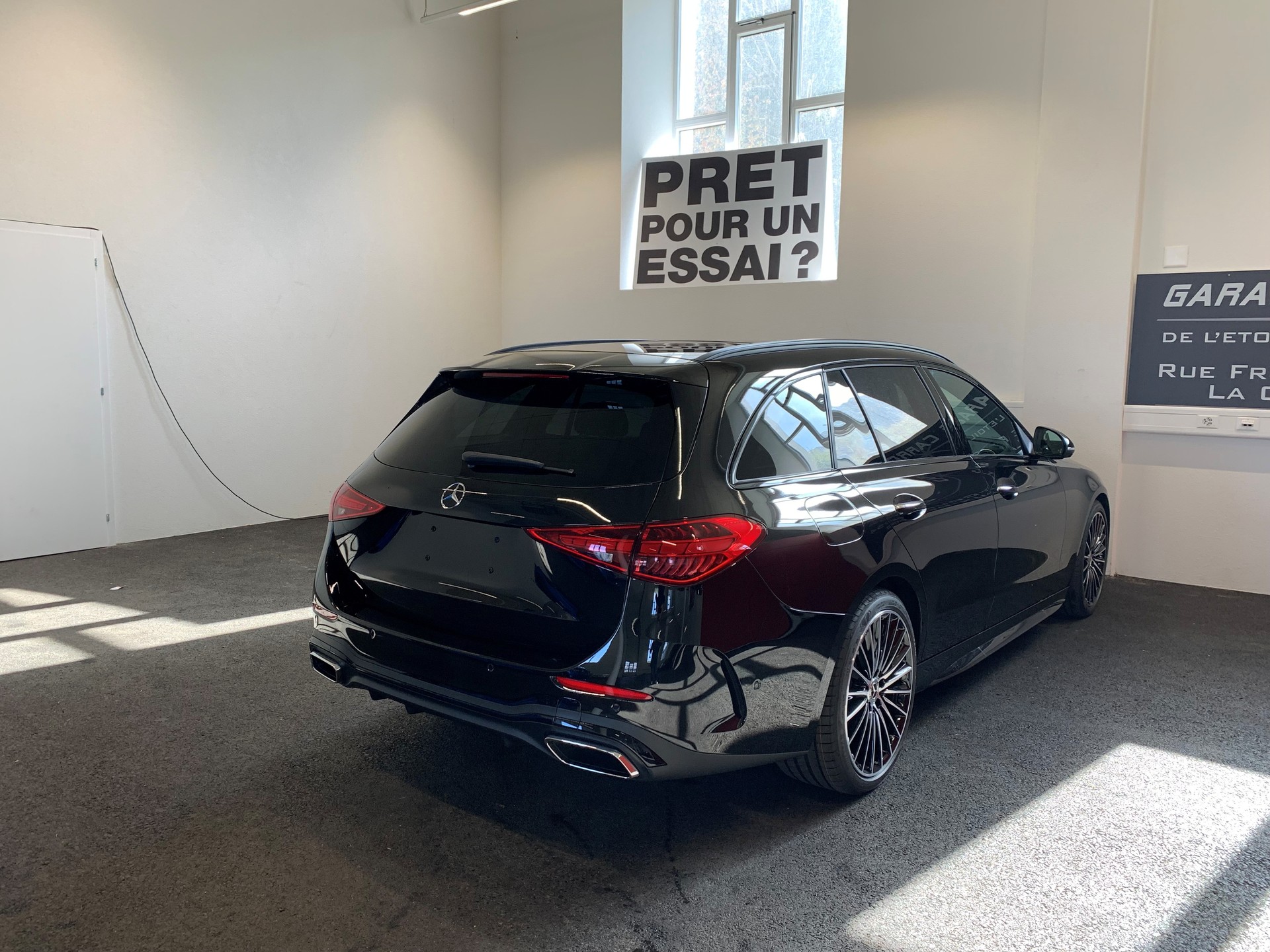 MERCEDES-BENZ C 300 T 4 Matic-image-5