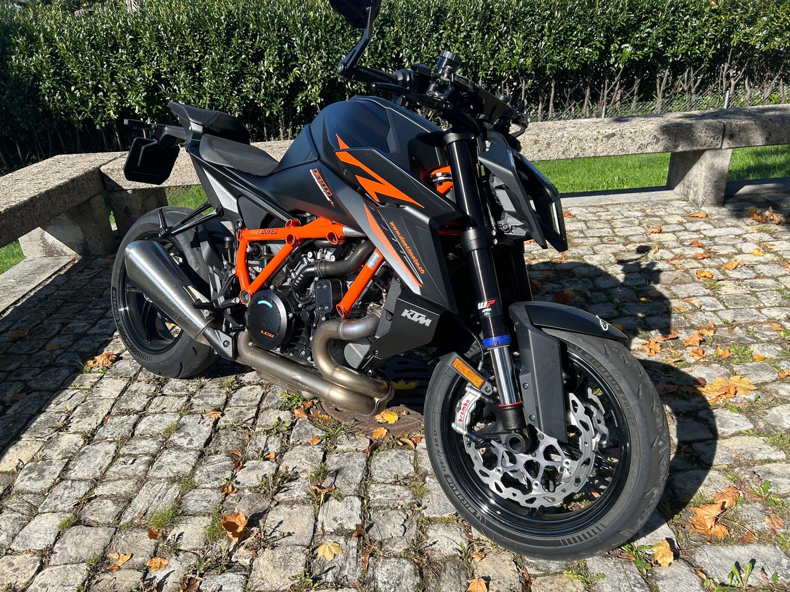 KTM 1390 Super Duke R EVO-image-4