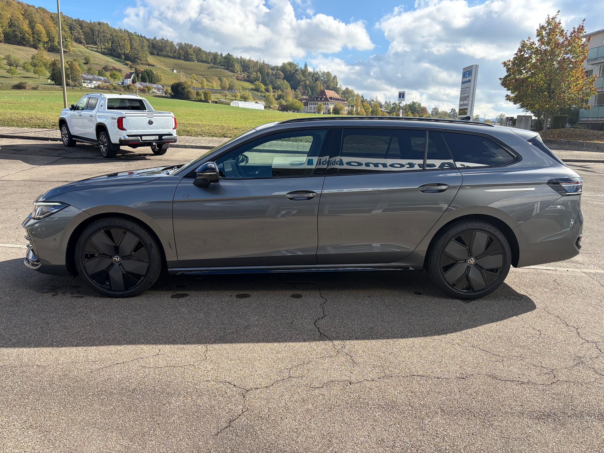 VW Passat Variant 2.0 TSI R-Line 4 Motion DSG-showroom-element-1