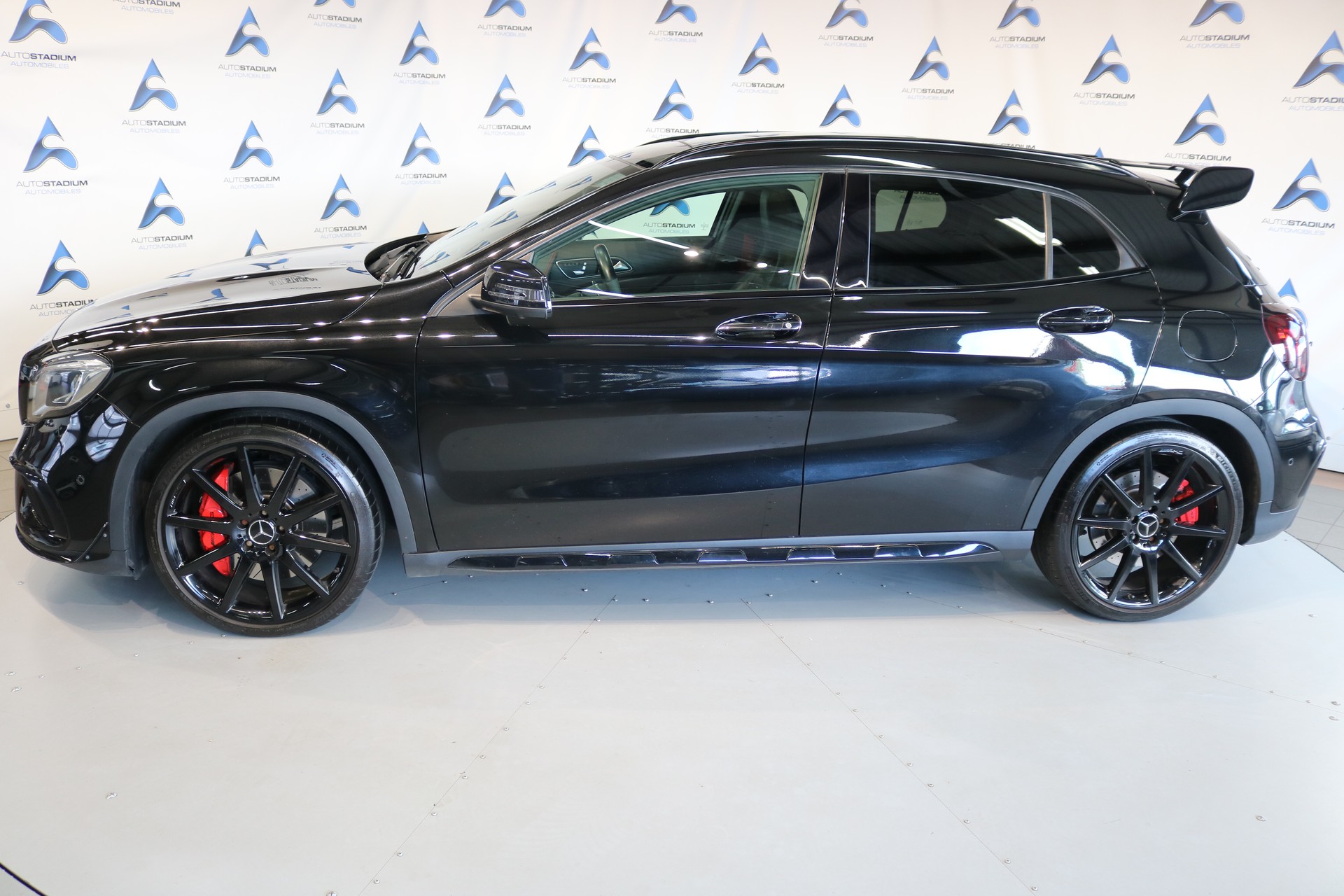MERCEDES-BENZ GLA 45 AMG Night Edition 4Matic 7G-DCT-image-11