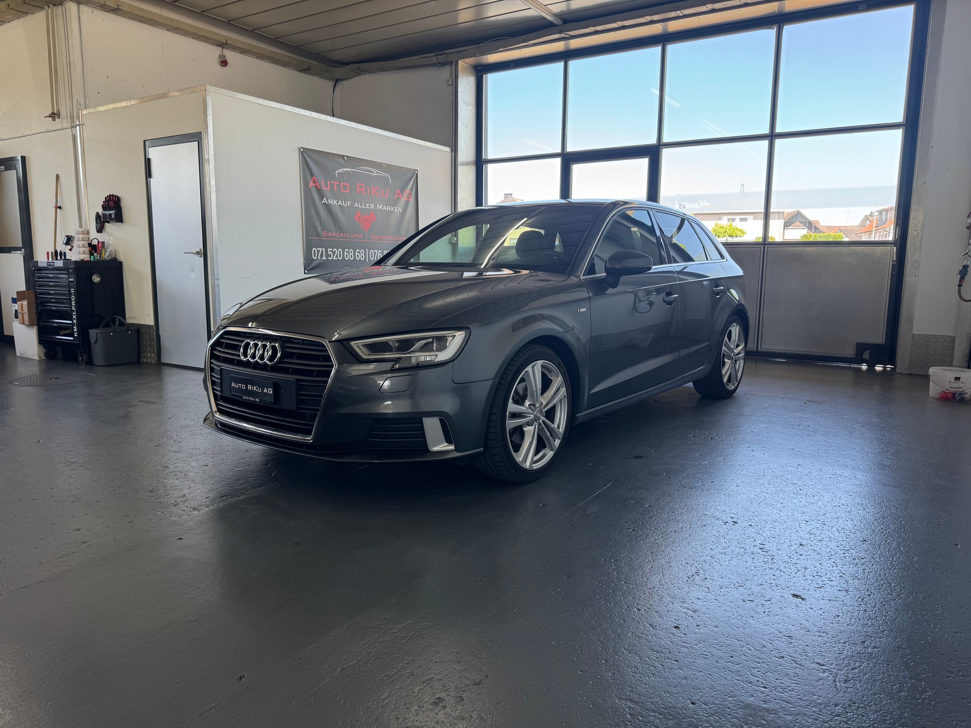 AUDI A3 Sportback 35 TFSI Sport-image-4