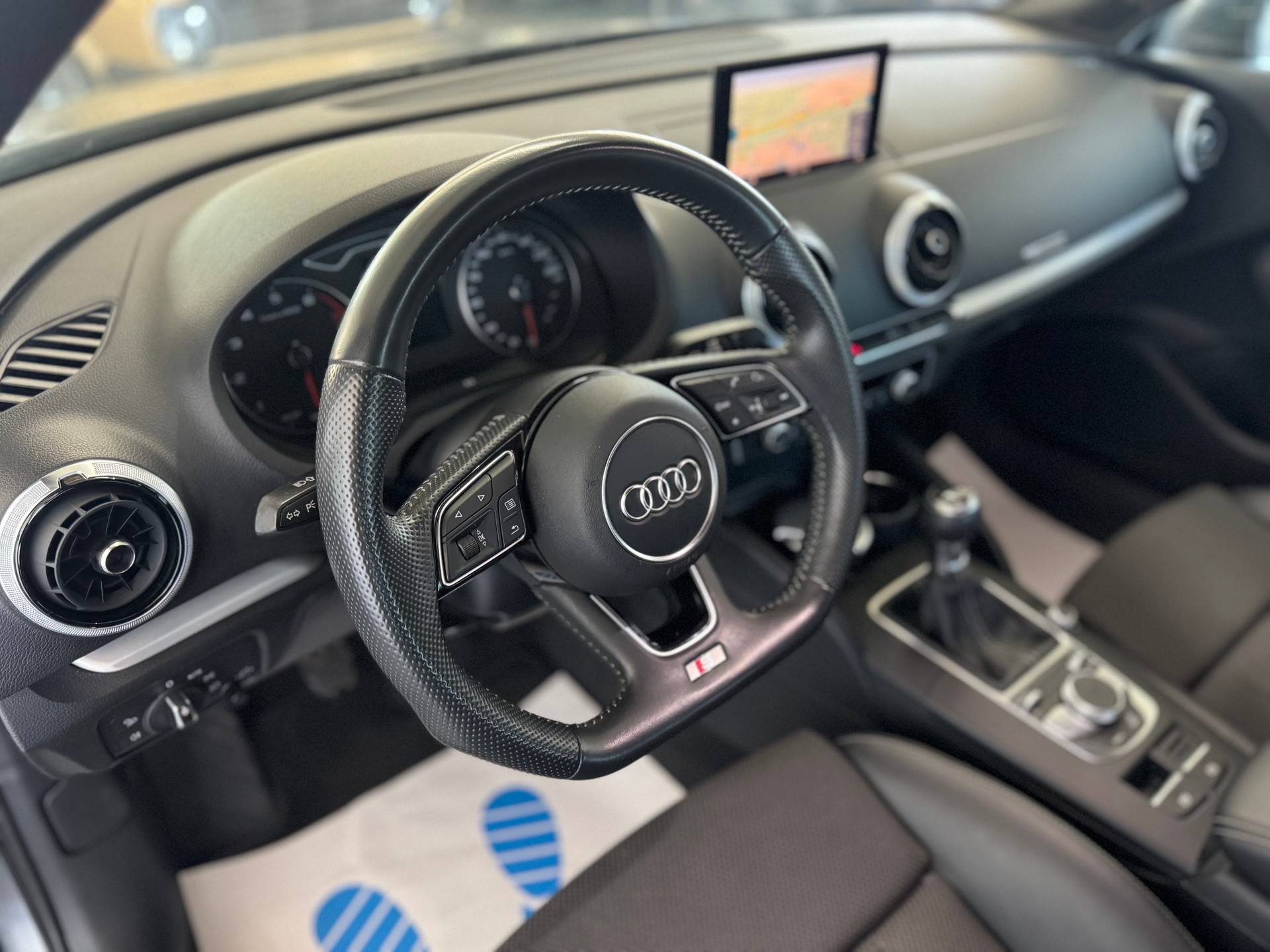 AUDI A3 Sportback 35 TFSI Sport-image-10