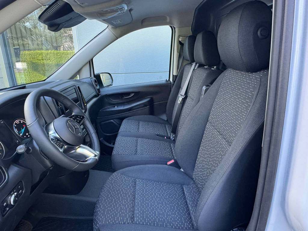 MERCEDES-BENZ eVito 129 Kasten Worker lang 90 kWh-image-6