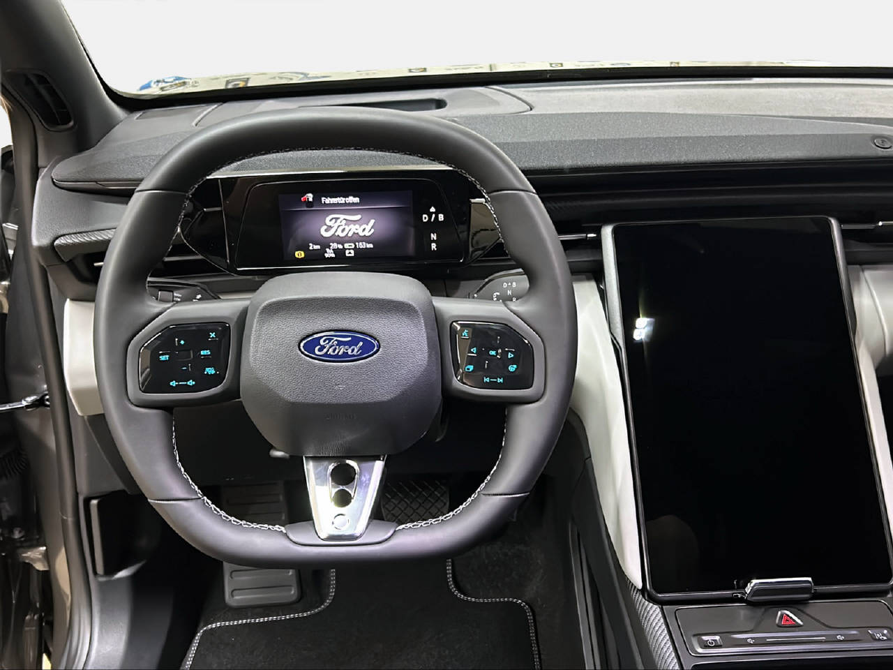 FORD Capri Extended Range Premium-image-9