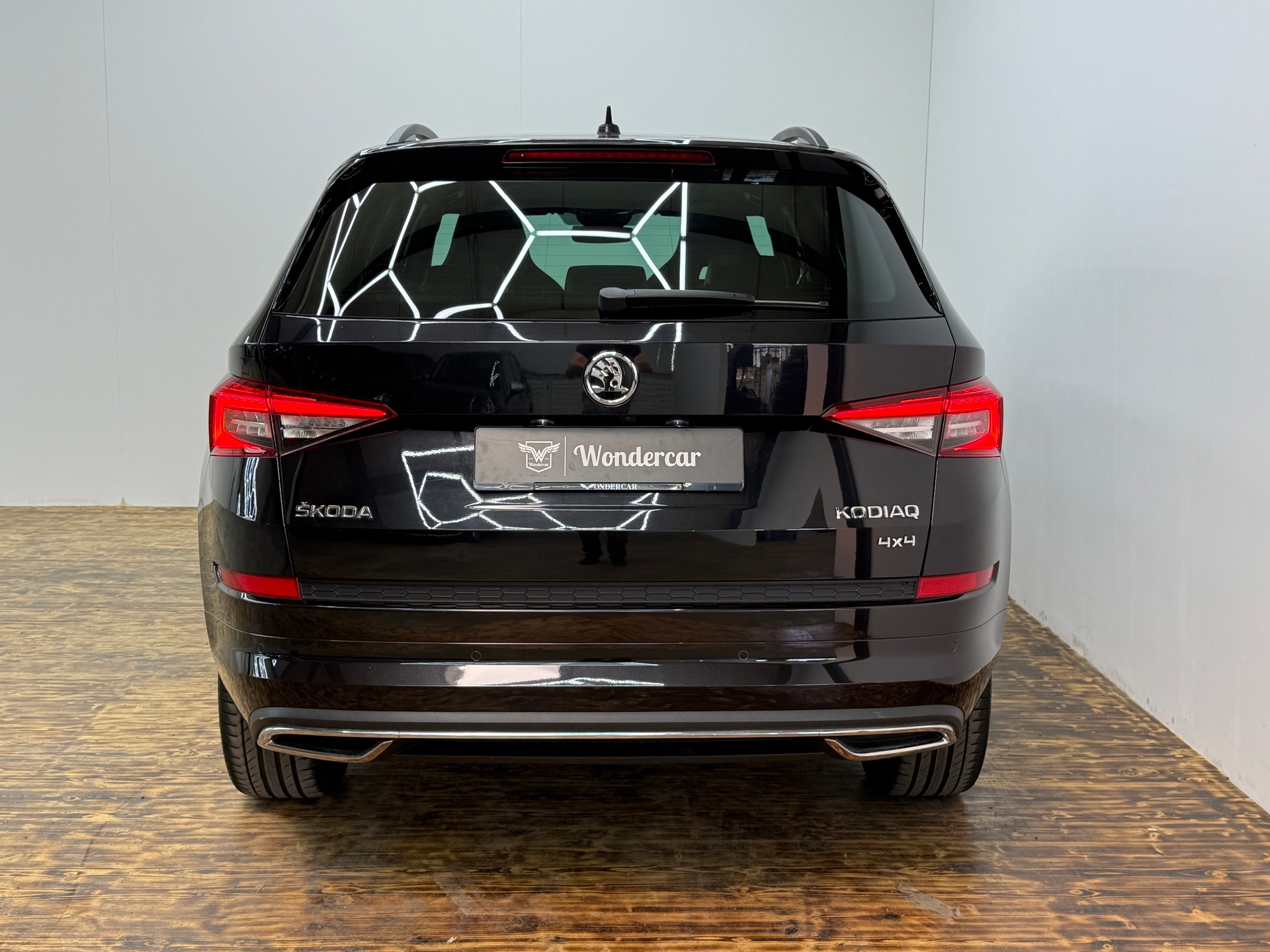 SKODA Kodiaq 2.0 TDI CR Sport Line 4x4 DSG ~AHK~7-PLÄTZER~-image-10