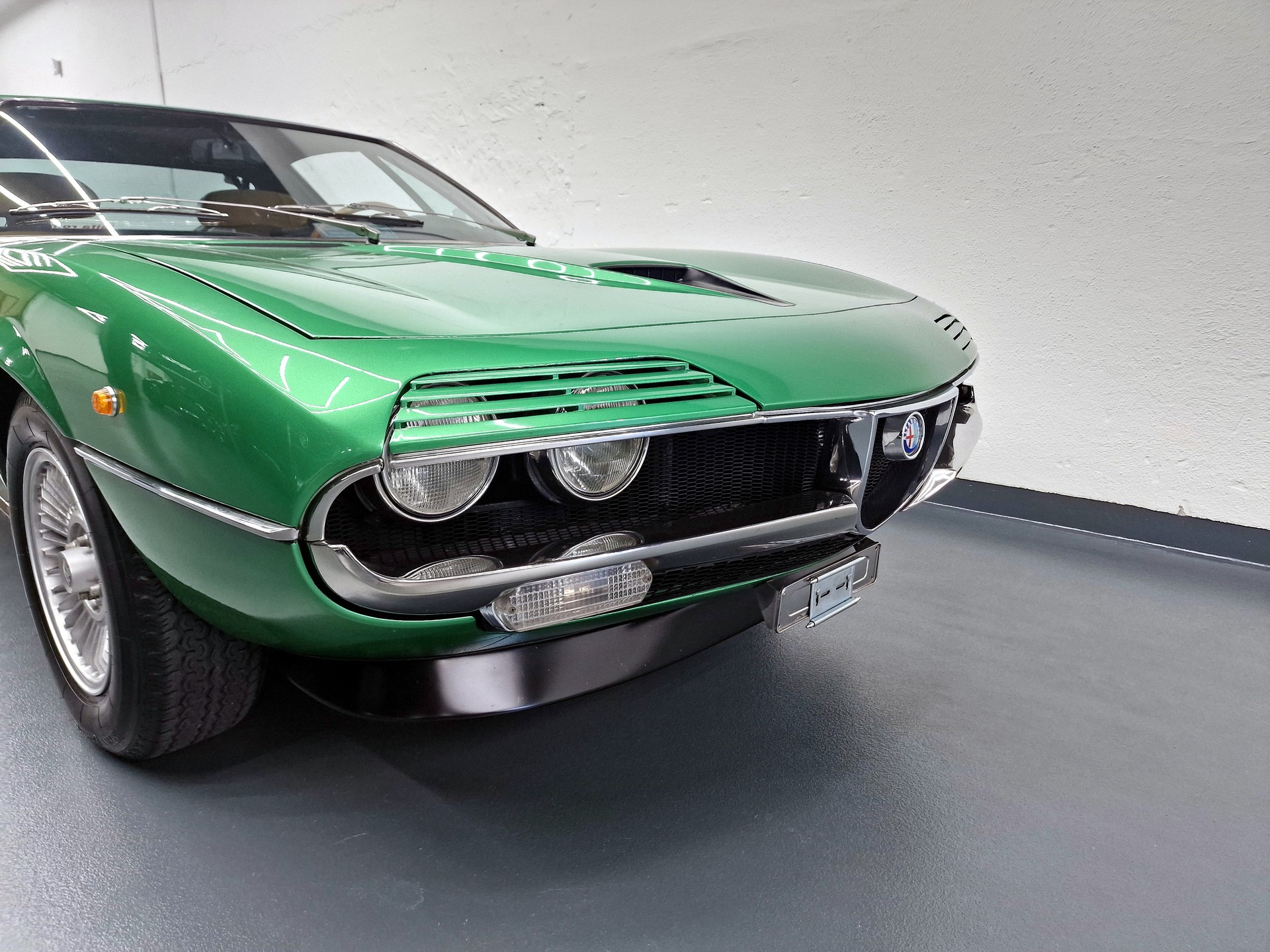 ALFA ROMEO Montreal-image-8