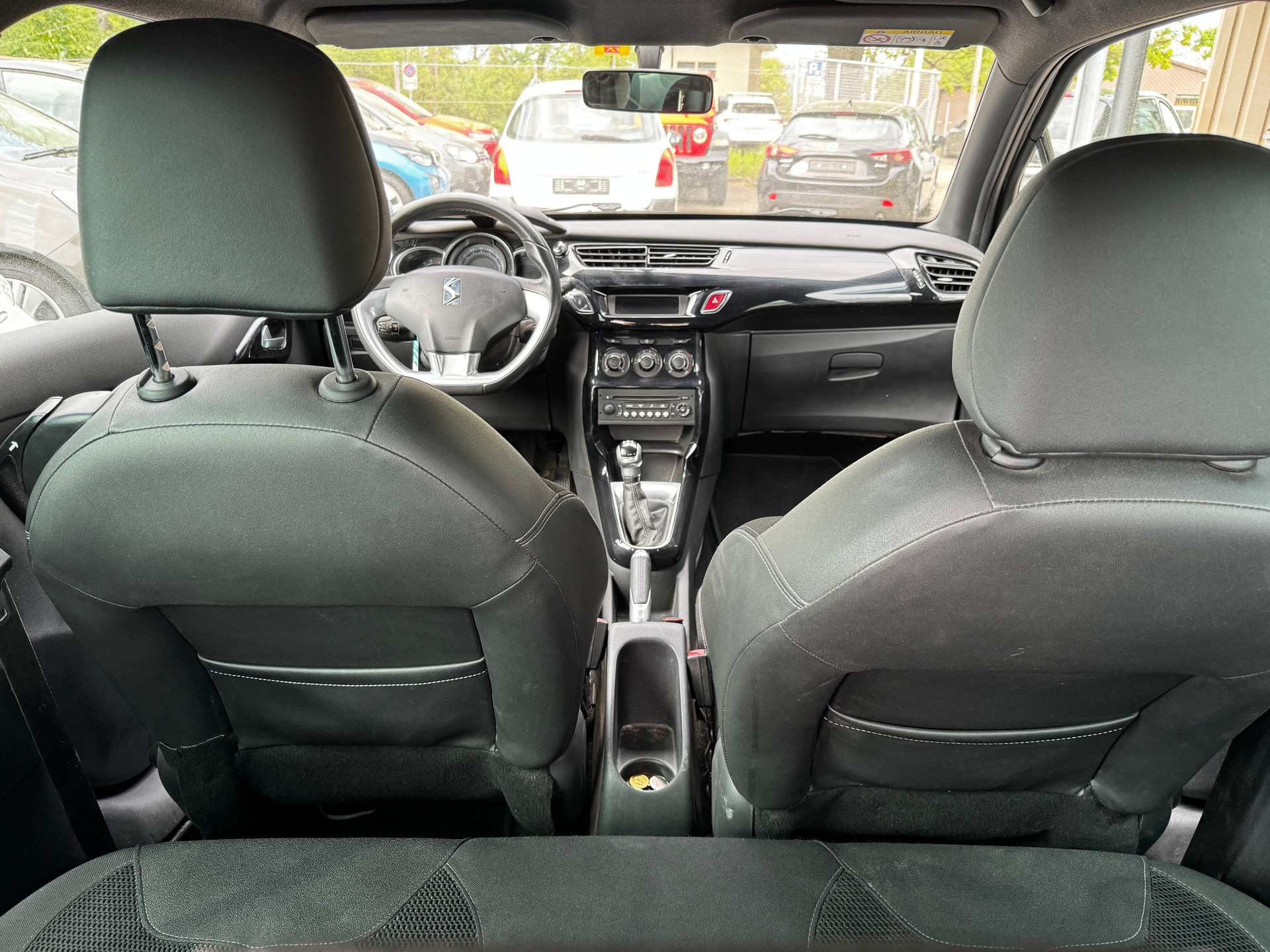 DS AUTOMOBILES DS3 1.2 VTi Chic-image-6