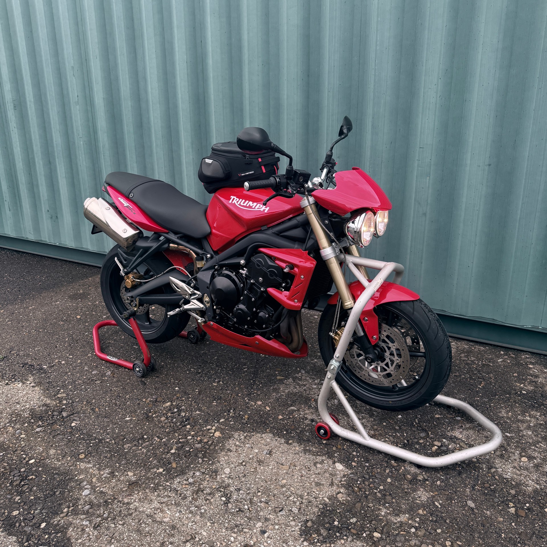 TRIUMPH Street Triple 675-image-10