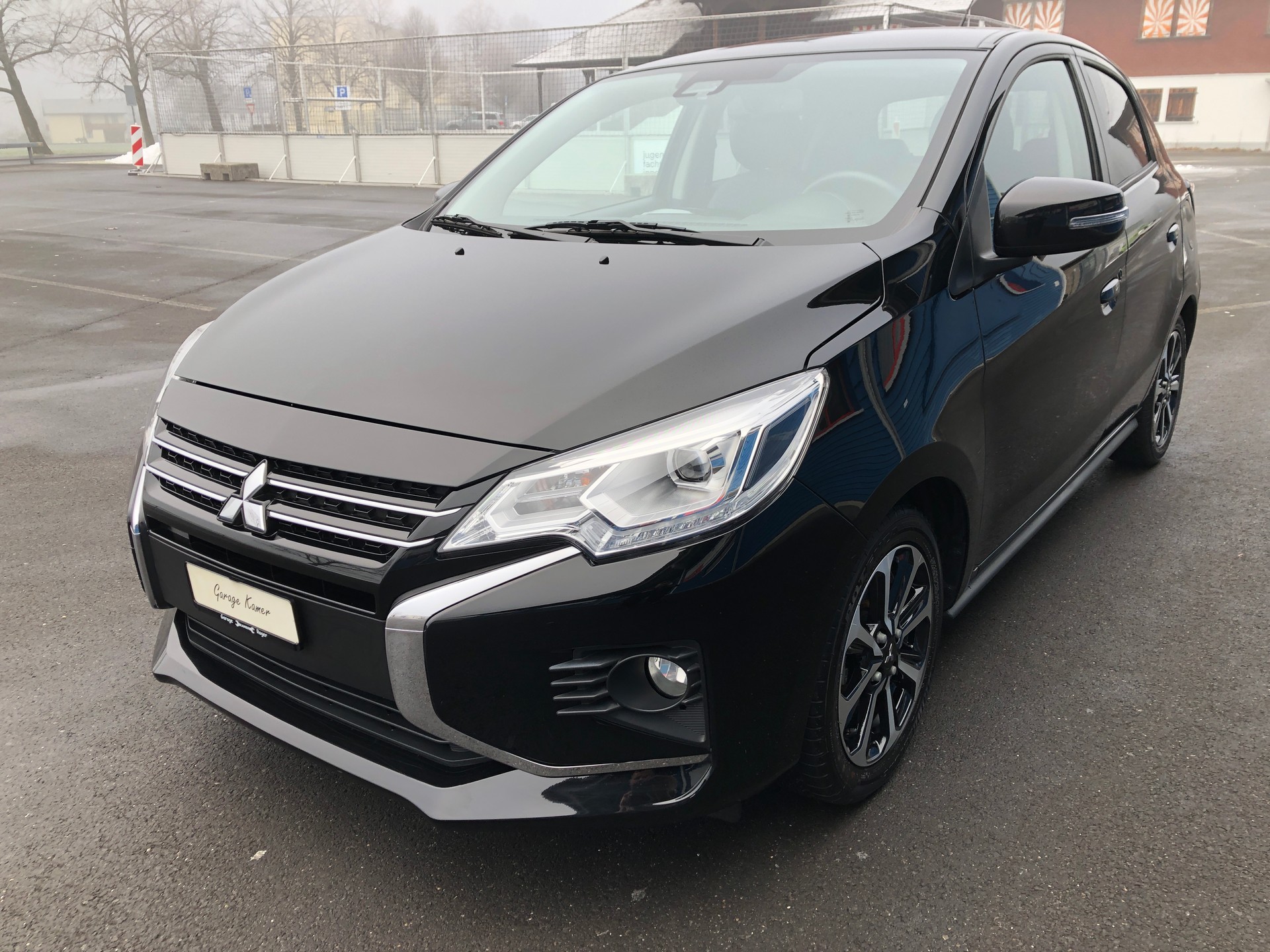 MITSUBISHI Space Star 1.2 CVT Intense+-showroom-element-1
