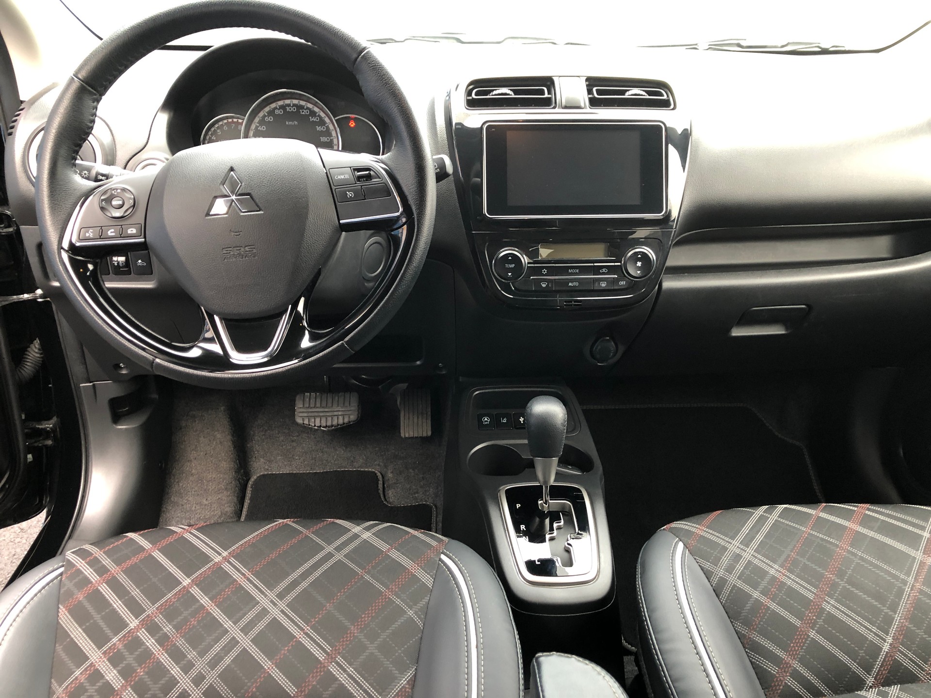 MITSUBISHI Space Star 1.2 CVT Intense+-image-6