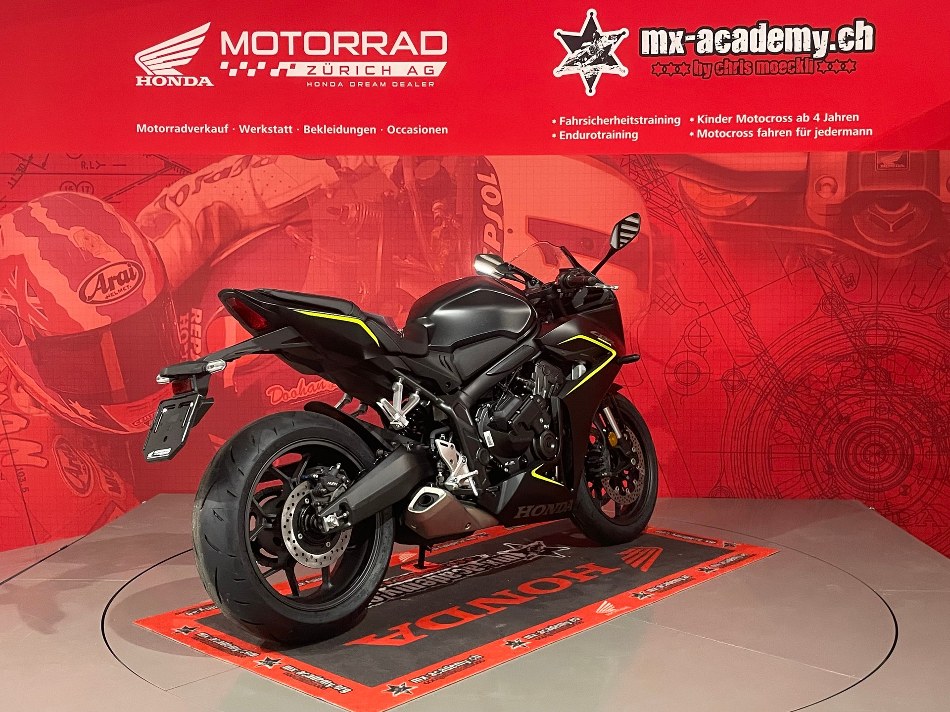 HONDA CBR 650 R E-Clutch*Modell 2026**Neufahrzeug**Matte Gunpowder Black Metallic*-image-7