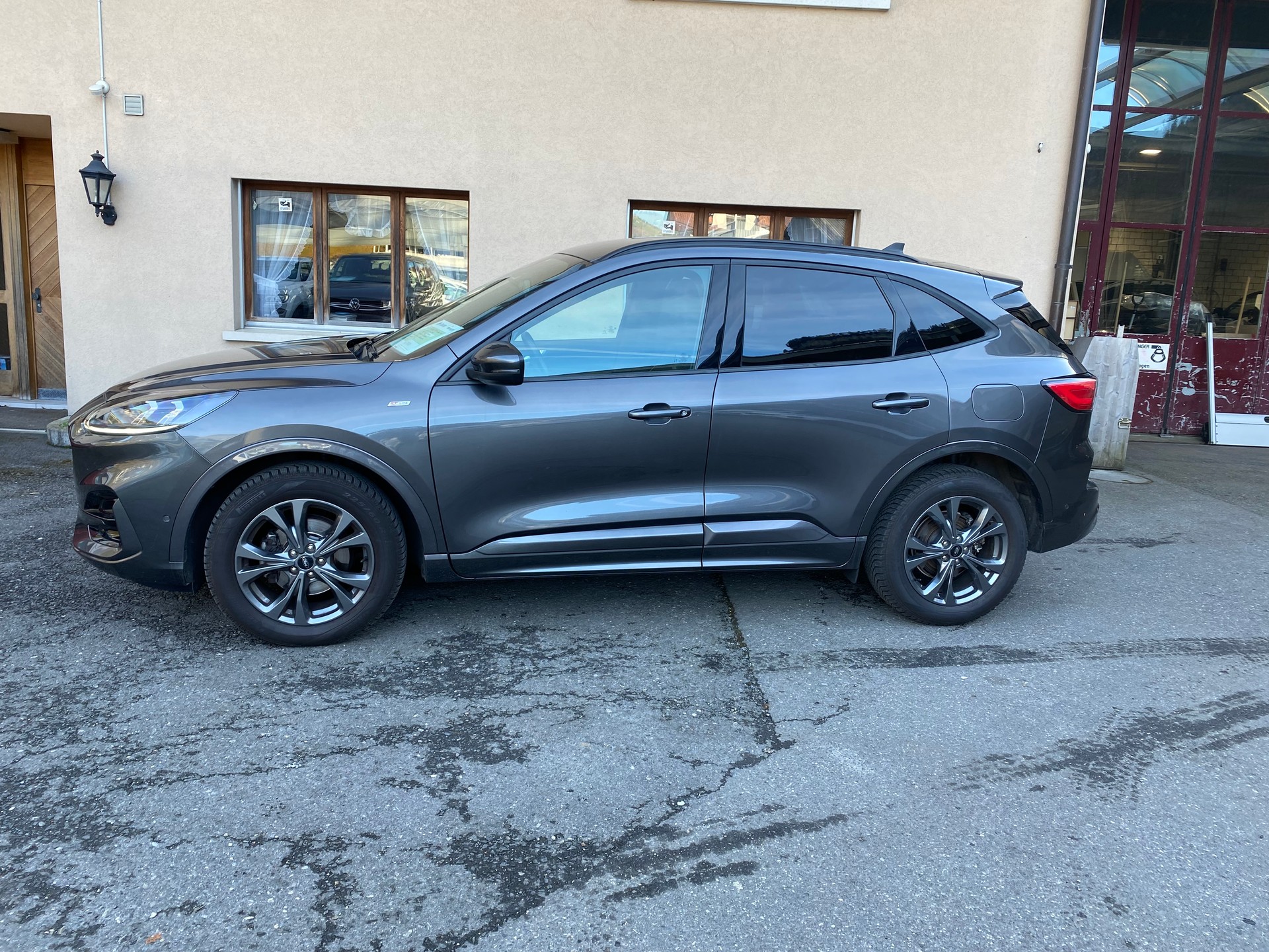 FORD Kuga 2.0 TDCi EcoBlue ST-Line X 4WD-image-12