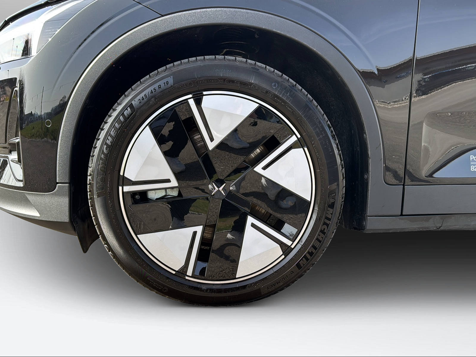 POLESTAR 2 Long Range Dual Motor-image-8