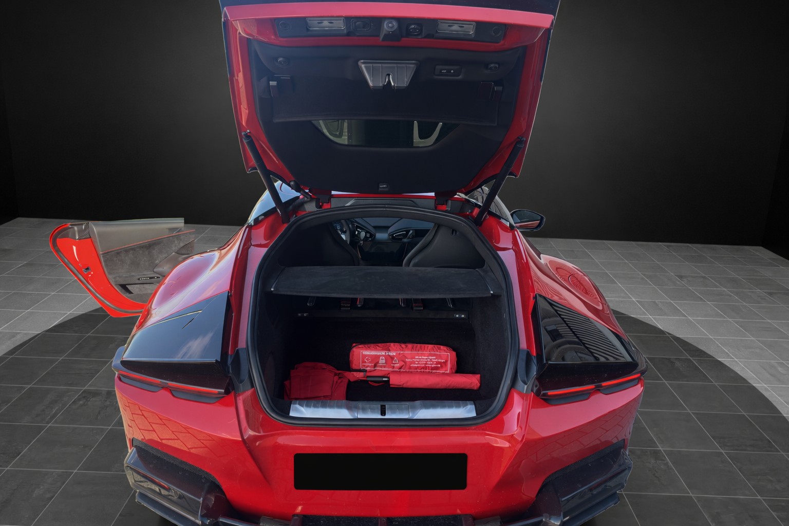 FERRARI 12 Cilindri-image-6