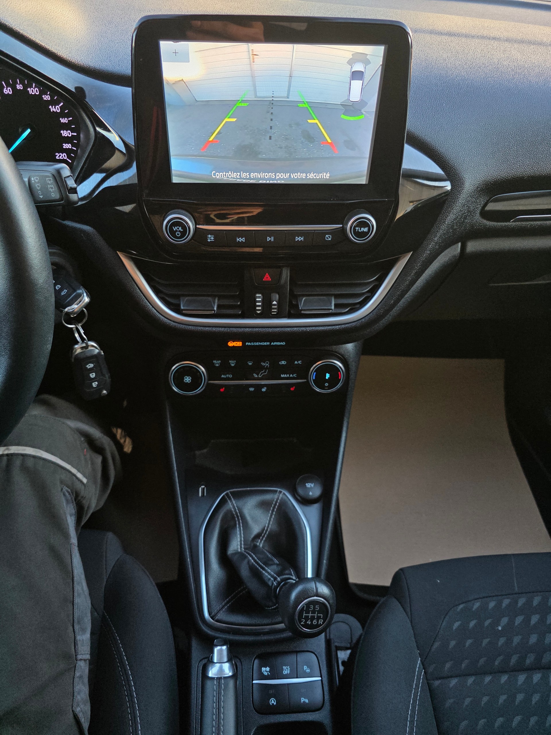 FORD Fiesta 1.0 SCTi MHEV ST-Line-image-8