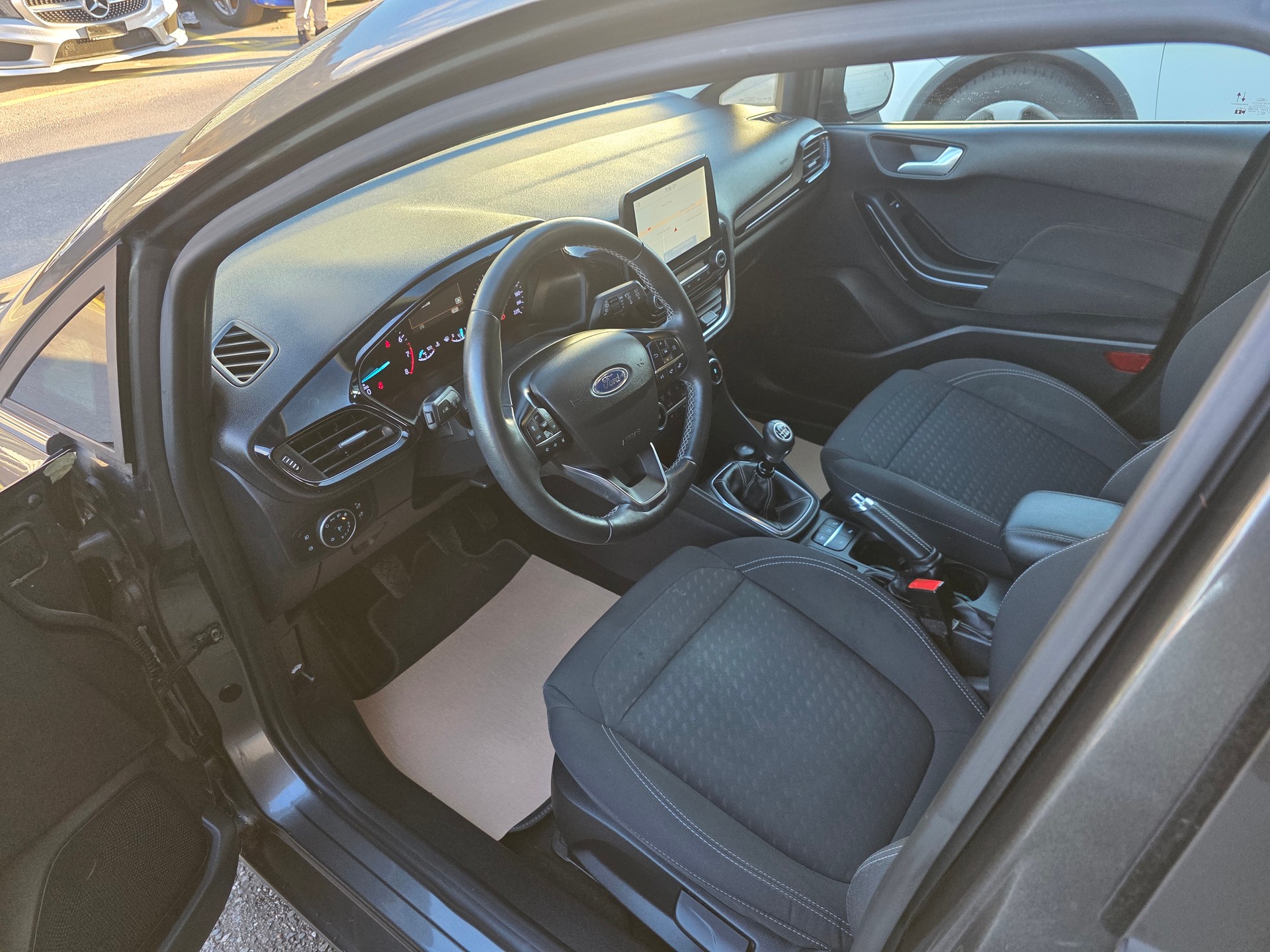 FORD Fiesta 1.0 SCTi MHEV ST-Line-image-5