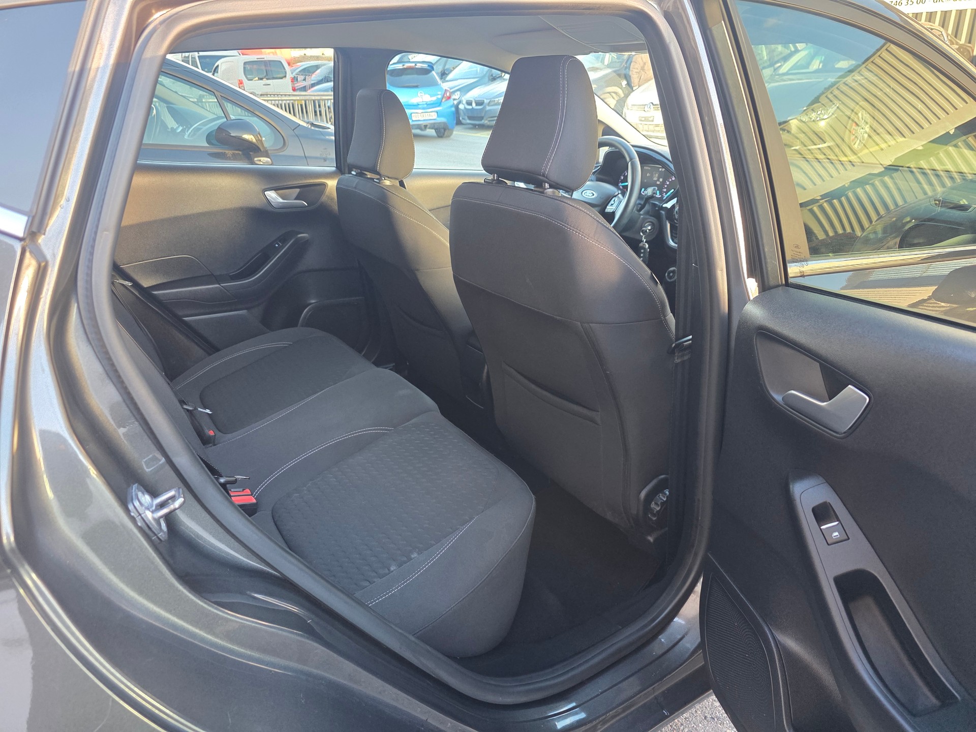 FORD Fiesta 1.0 SCTi MHEV ST-Line-image-11