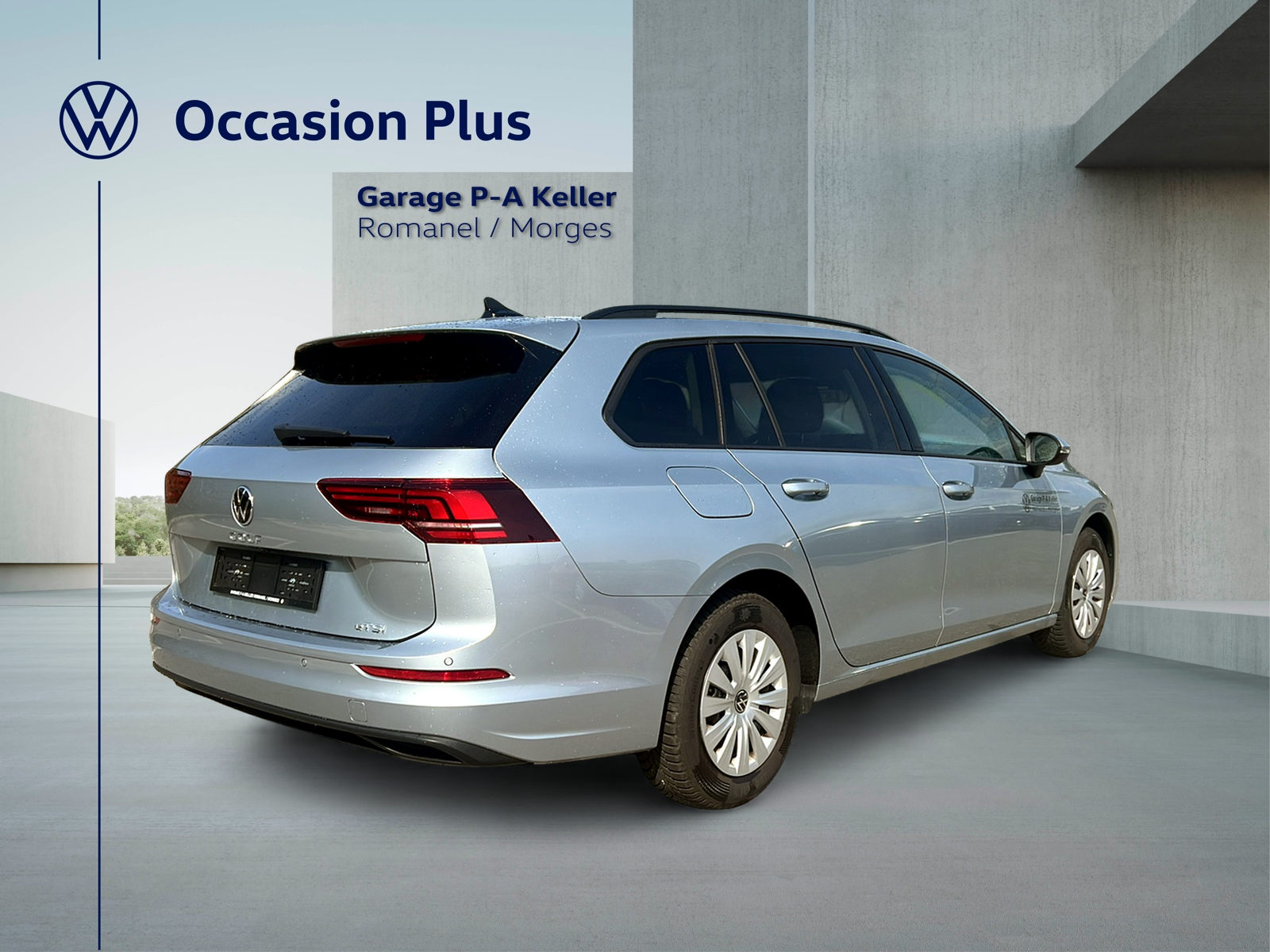 VW Golf Variant 1.5 eTSI mHEV Basis-image-4