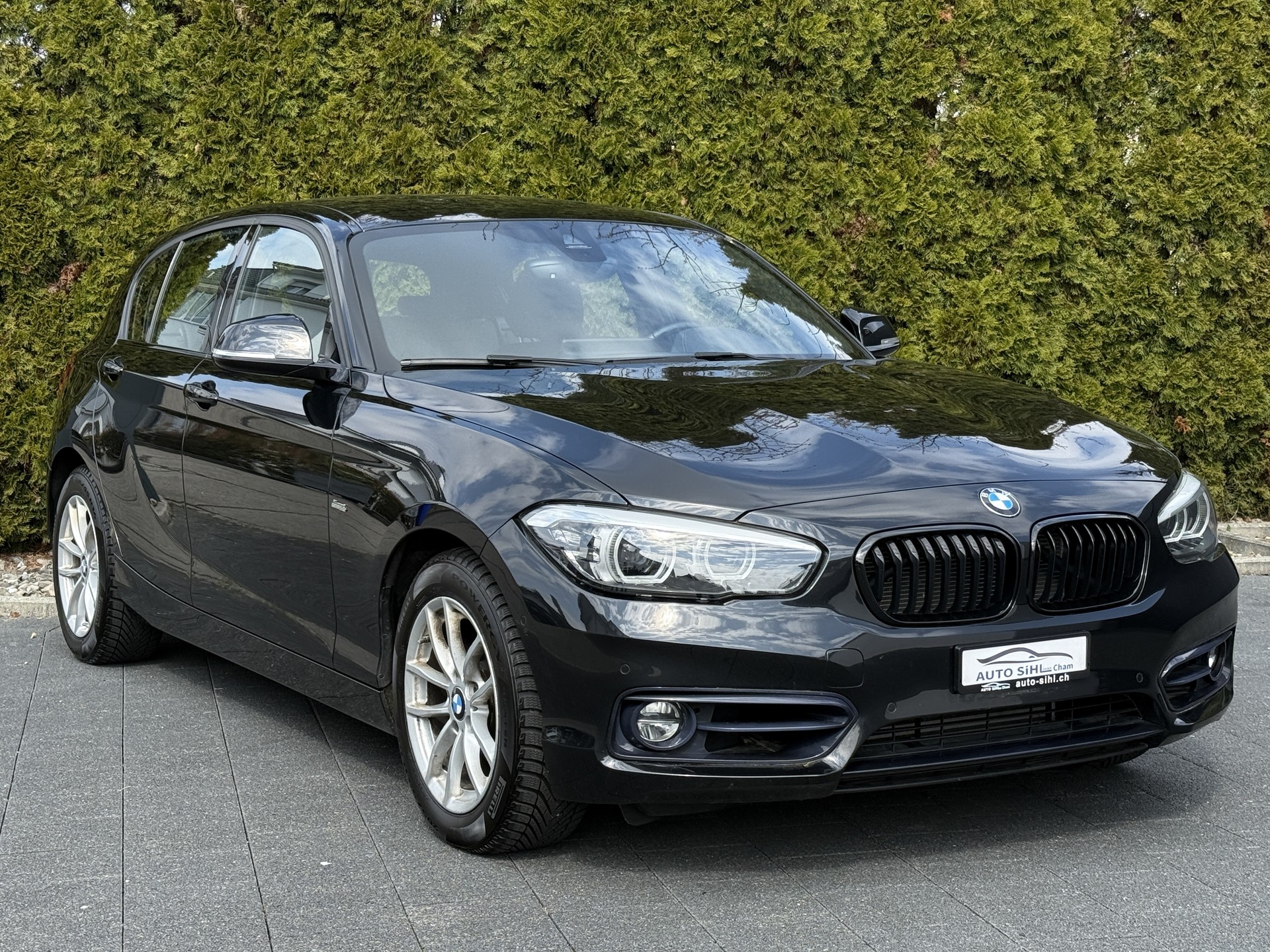 BMW 120d xDrive Edition Sport Line Steptronic / Gratis Service-image-4
