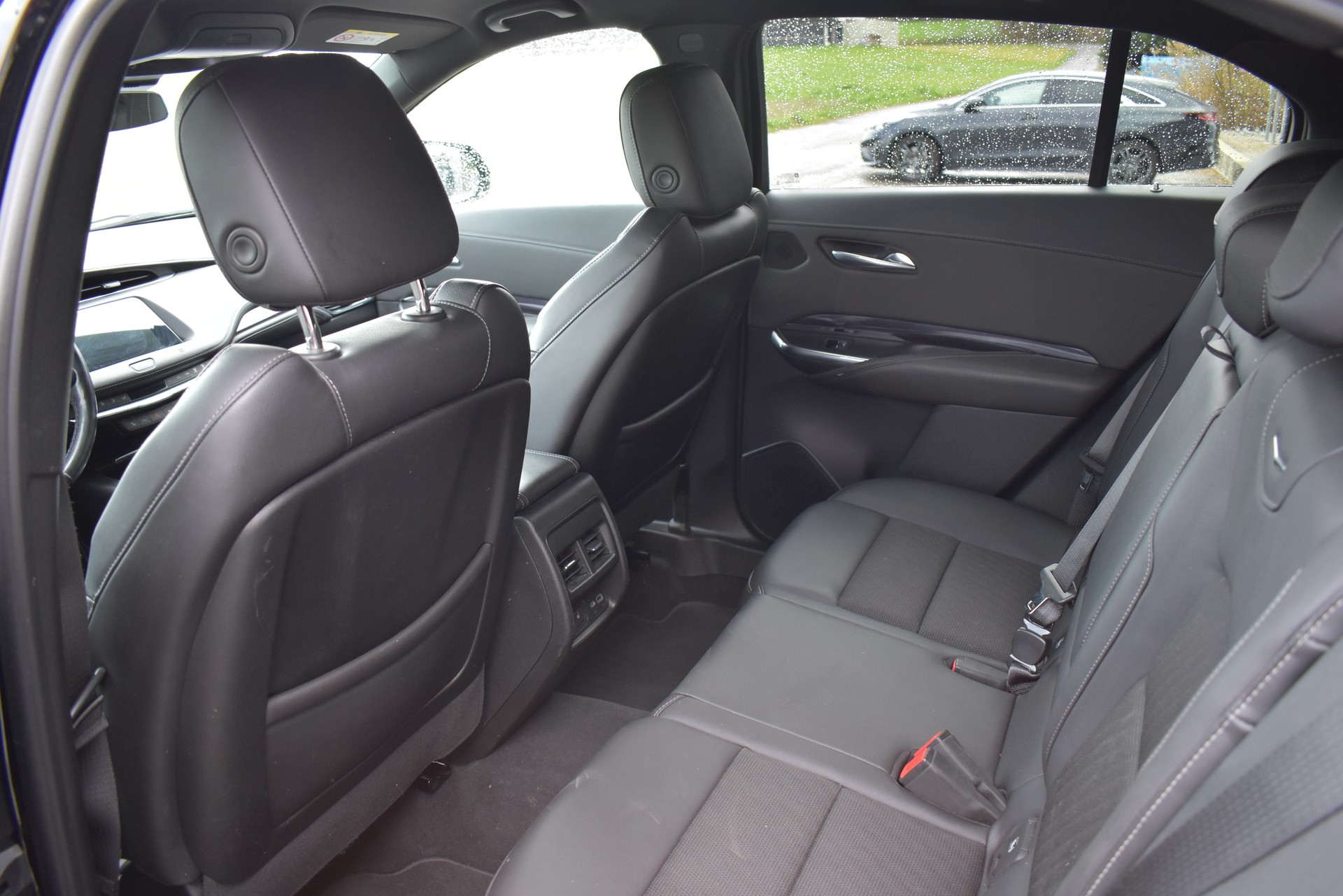 CADILLAC XT4 350T 2.0 Premium Luxury AWD Automat-image-8