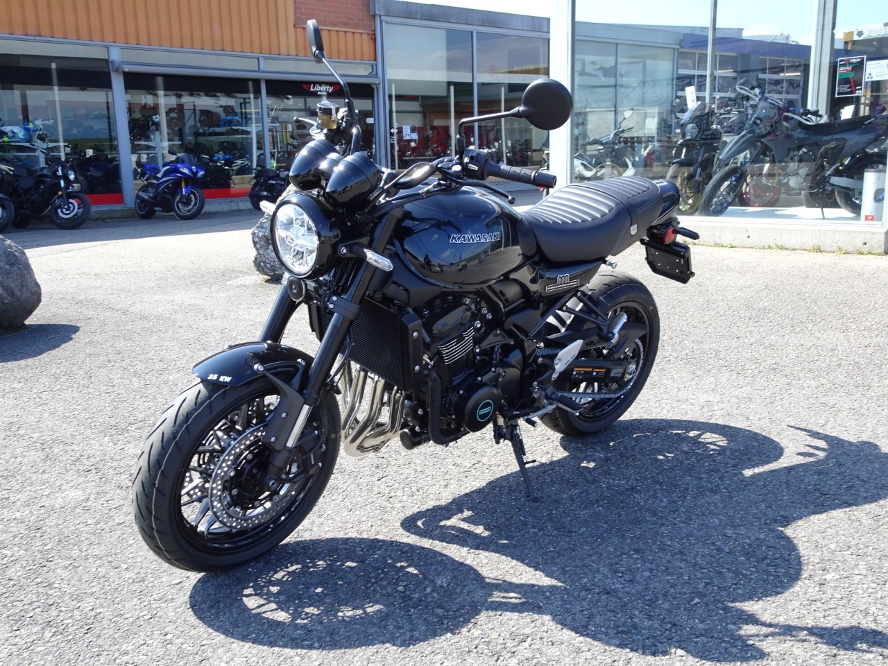KAWASAKI Z 900 RS (35kW)-image-3