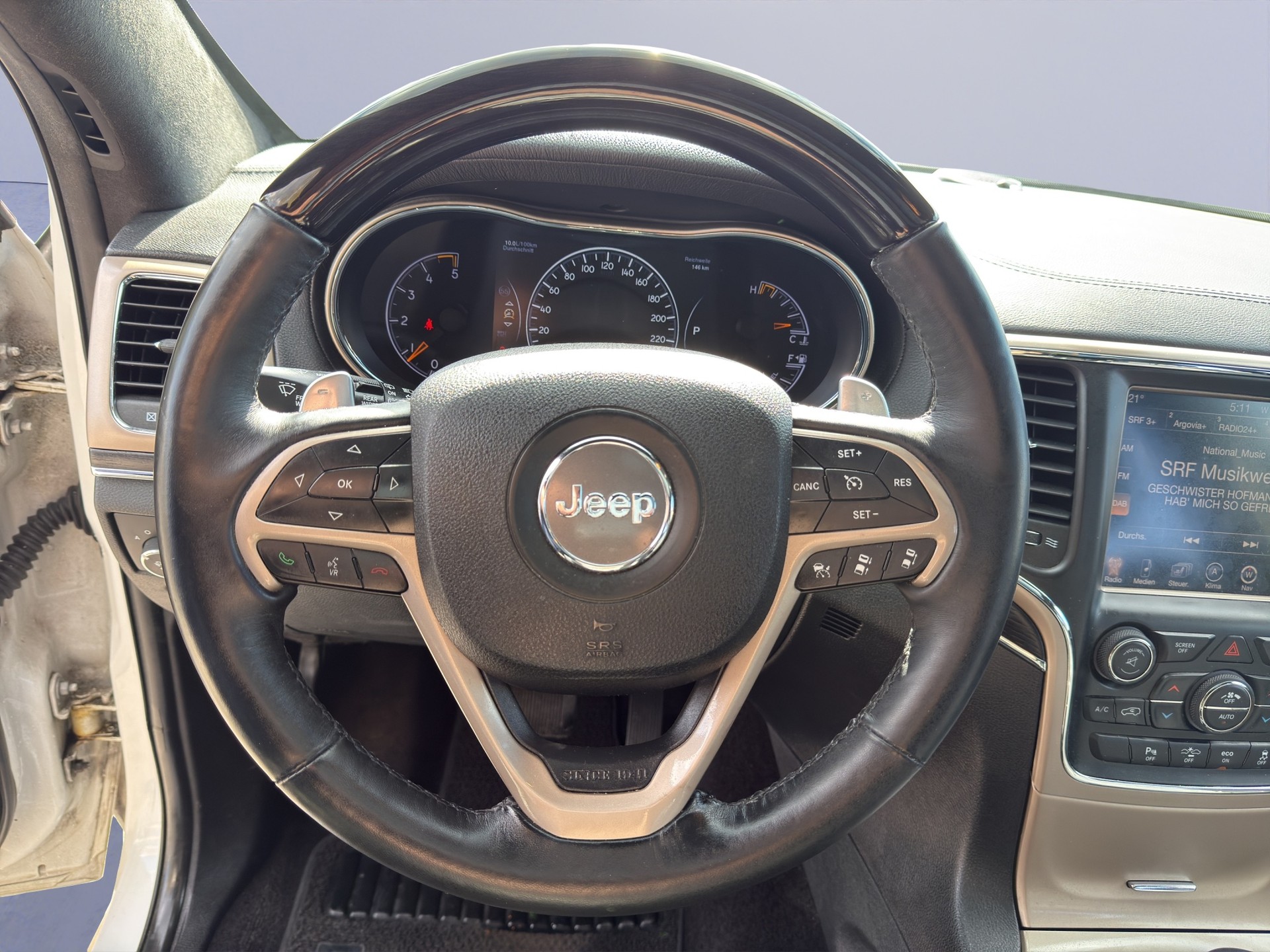 JEEP Grand Cherokee 3.0 CRD Summit Automatic-image-12