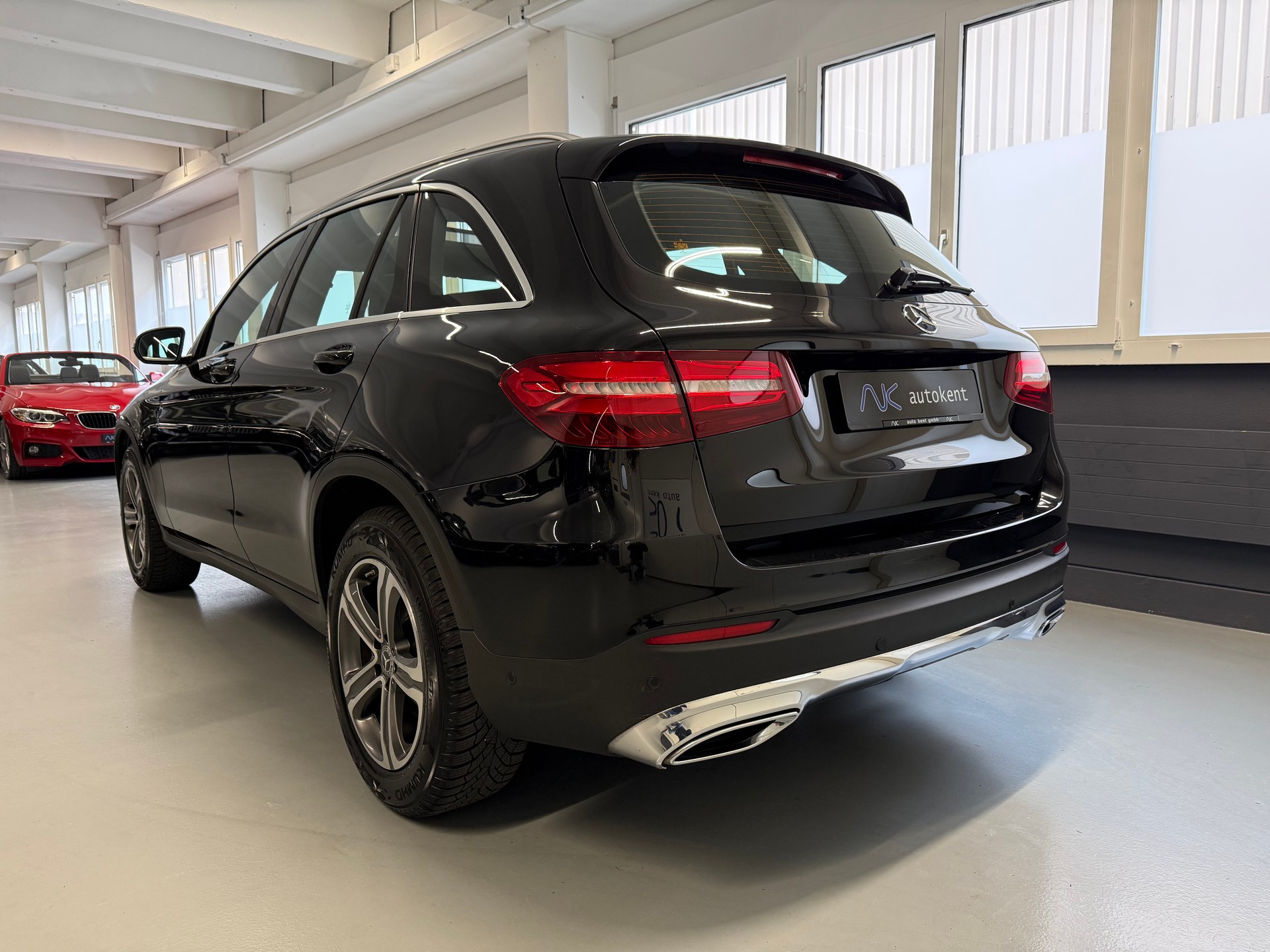 MERCEDES-BENZ GLC 250 d Exclusive 4Matic 9G-Tronic-showroom-element-3