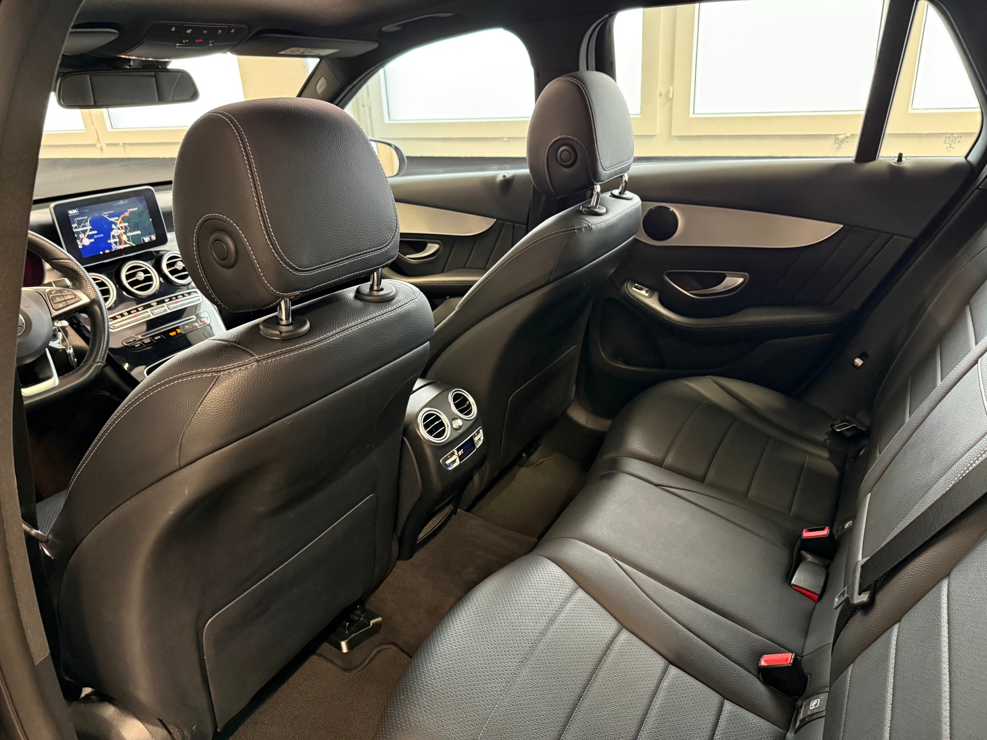 MERCEDES-BENZ GLC 250 d Exclusive 4Matic 9G-Tronic-image-16