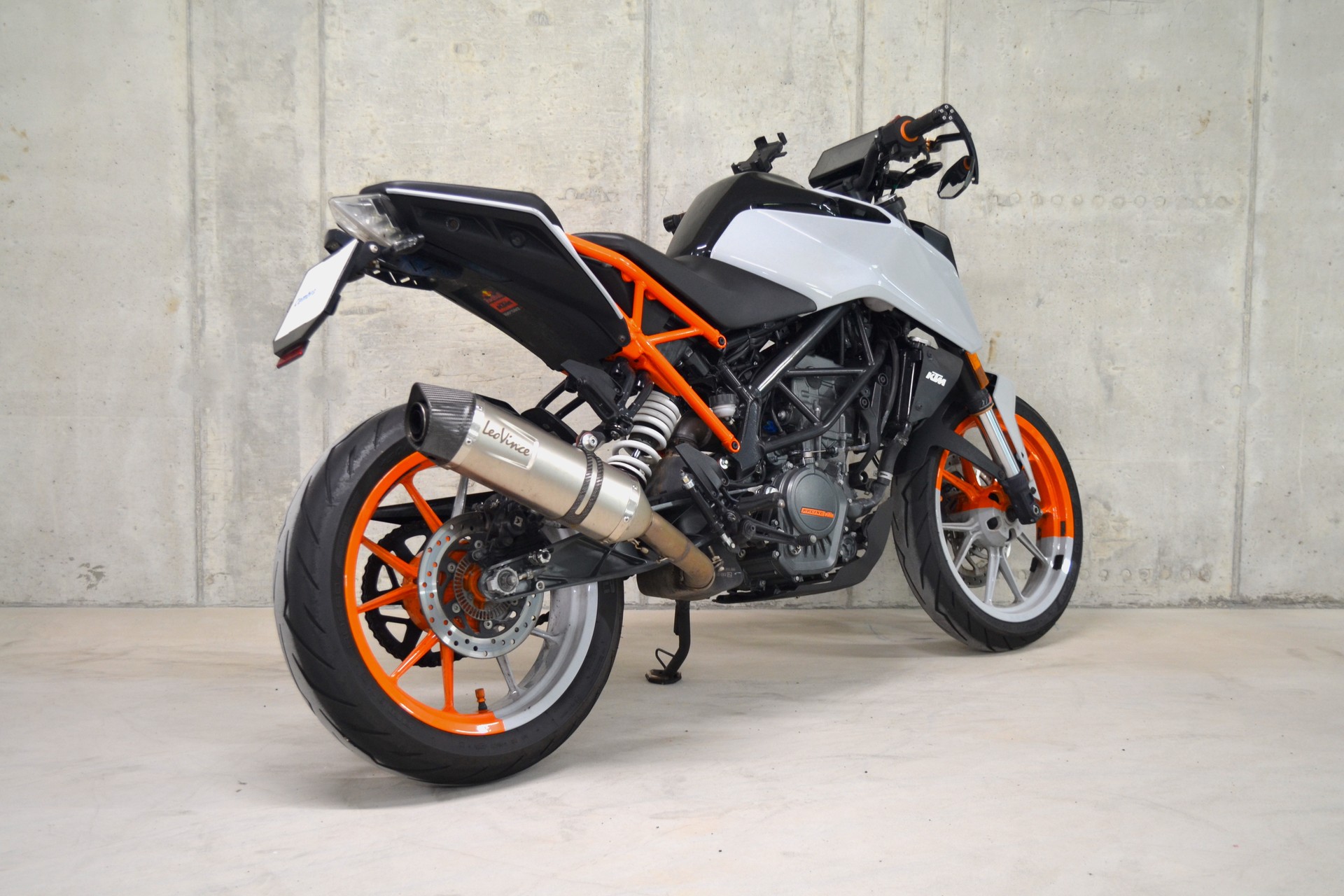 KTM 125 Duke ABS-image-1