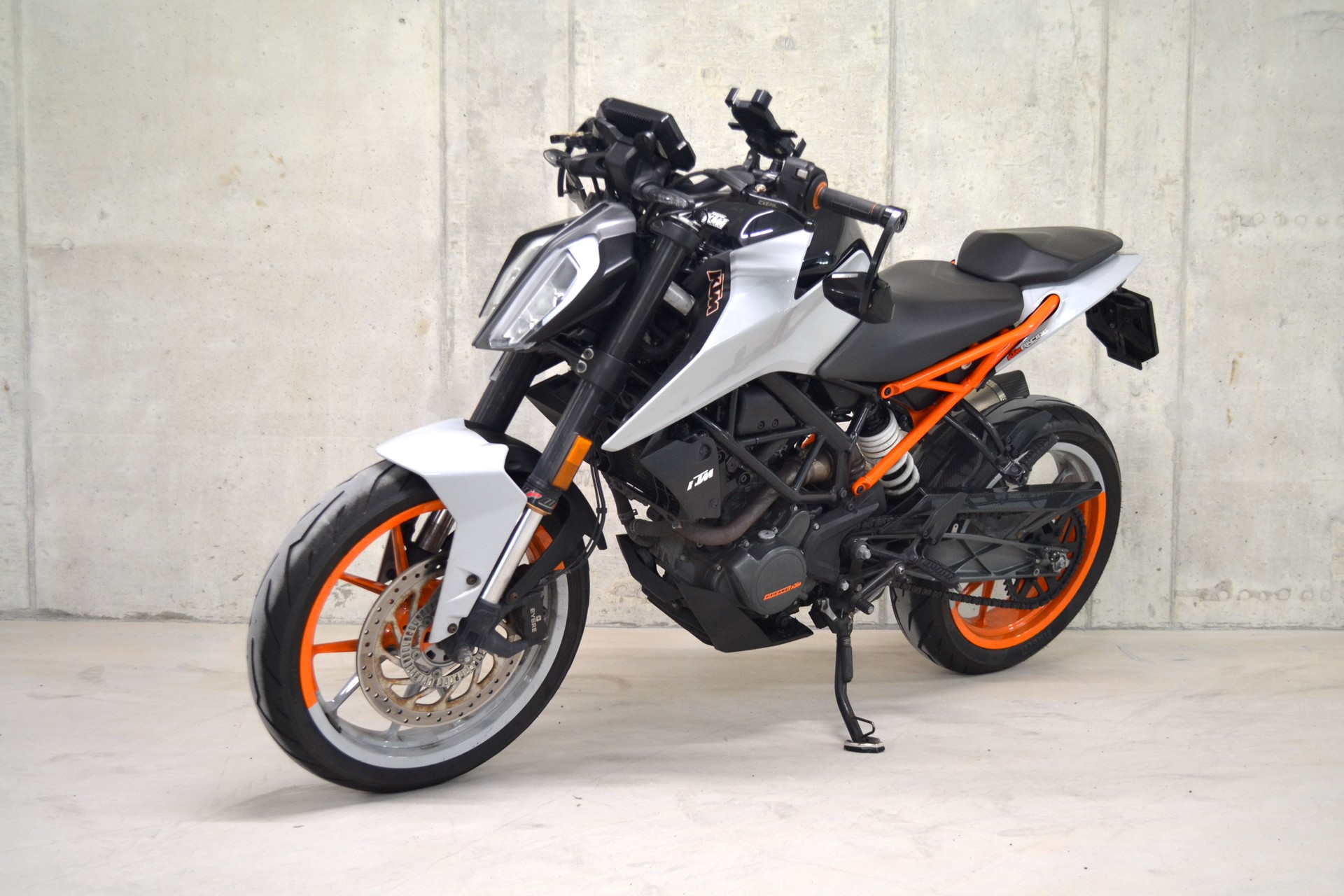 KTM 125 Duke ABS-image-2