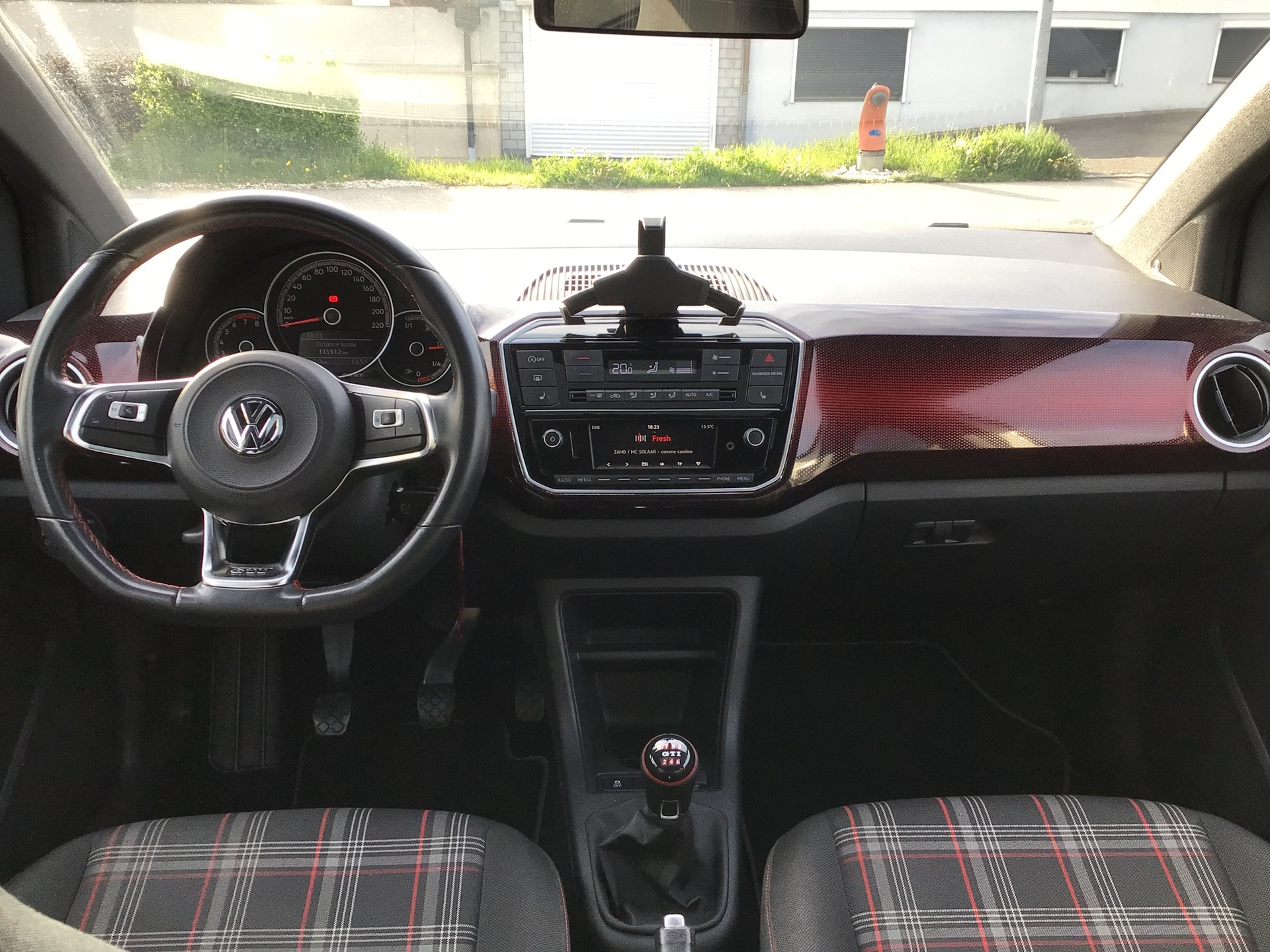 VW Up 1.0 TSI GTI-image-8