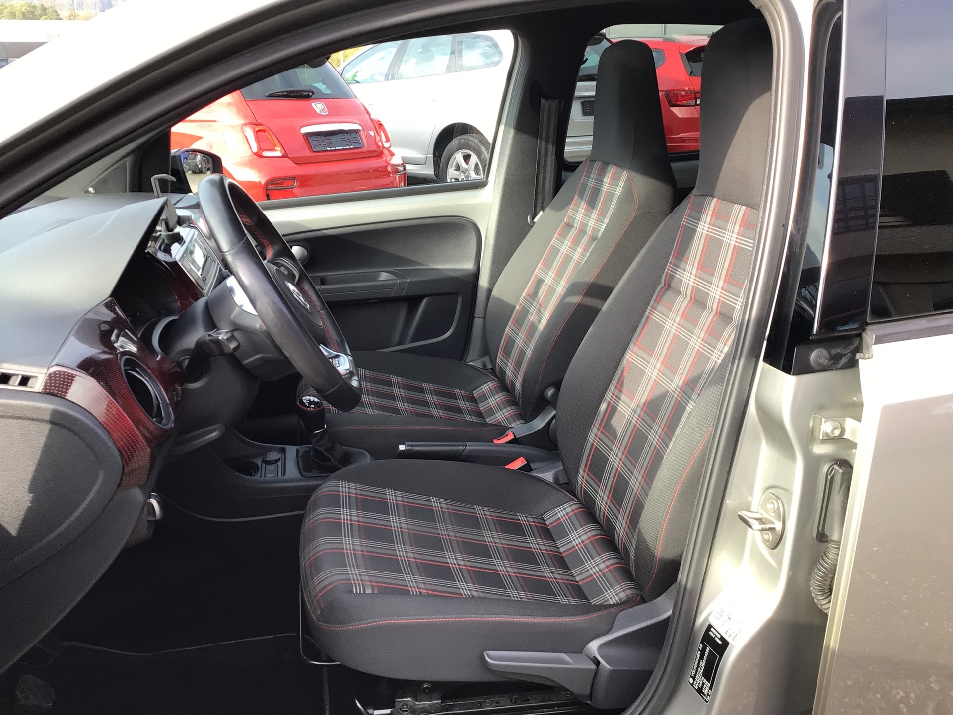 VW Up 1.0 TSI GTI-image-5
