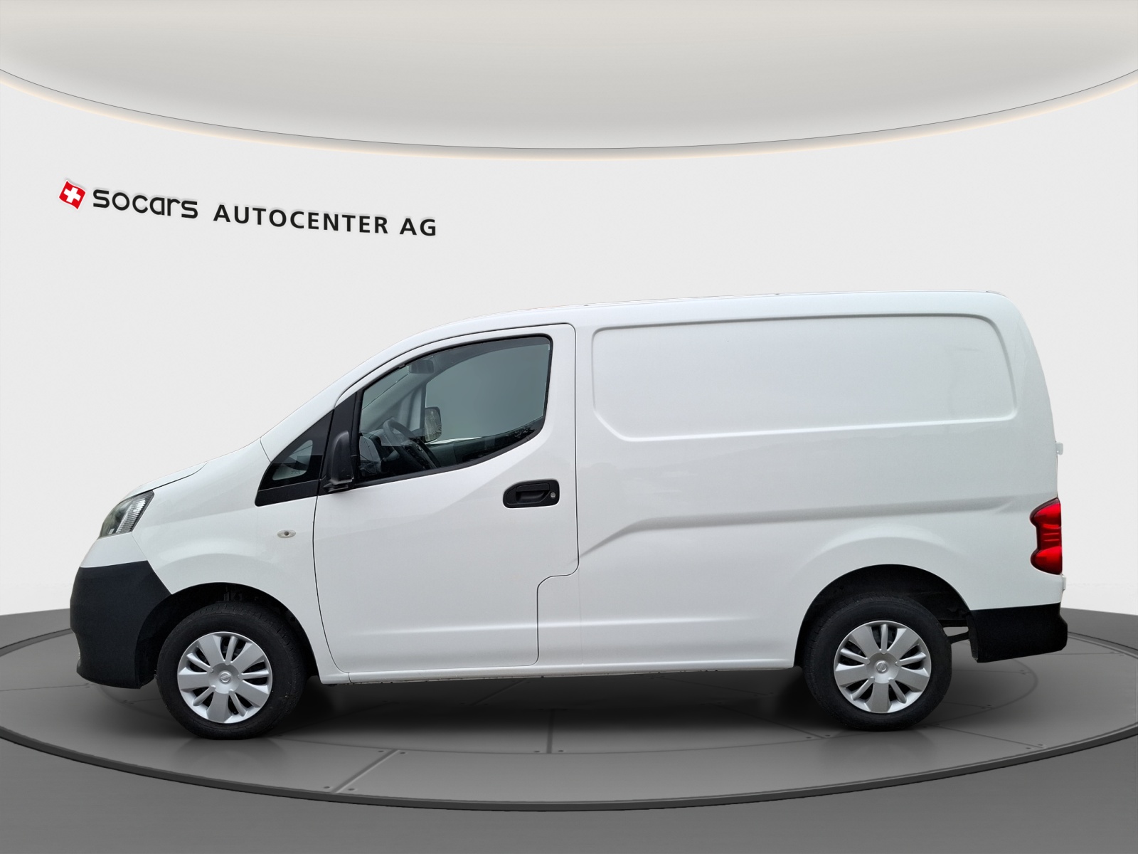 NISSAN NV200 1.5 dCi 90 Comfort Euro 6 // 8-fach bereift // Anhängerkupplung Nutslast 610 KG-image-5