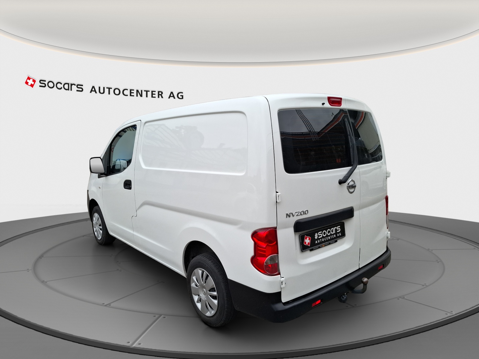 NISSAN NV200 1.5 dCi 90 Comfort Euro 6 // 8-fach bereift // Anhängerkupplung Nutslast 610 KG-image-4