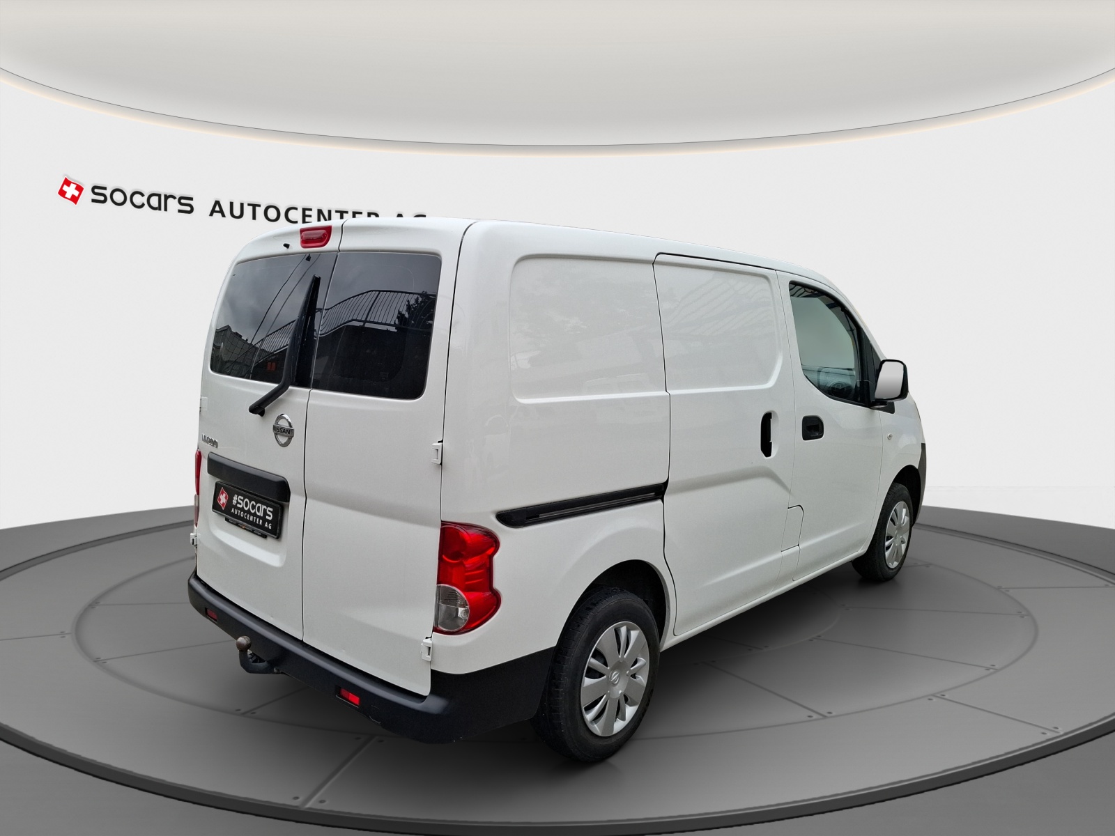 NISSAN NV200 1.5 dCi 90 Comfort Euro 6 // 8-fach bereift // Anhängerkupplung Nutslast 610 KG-image-2