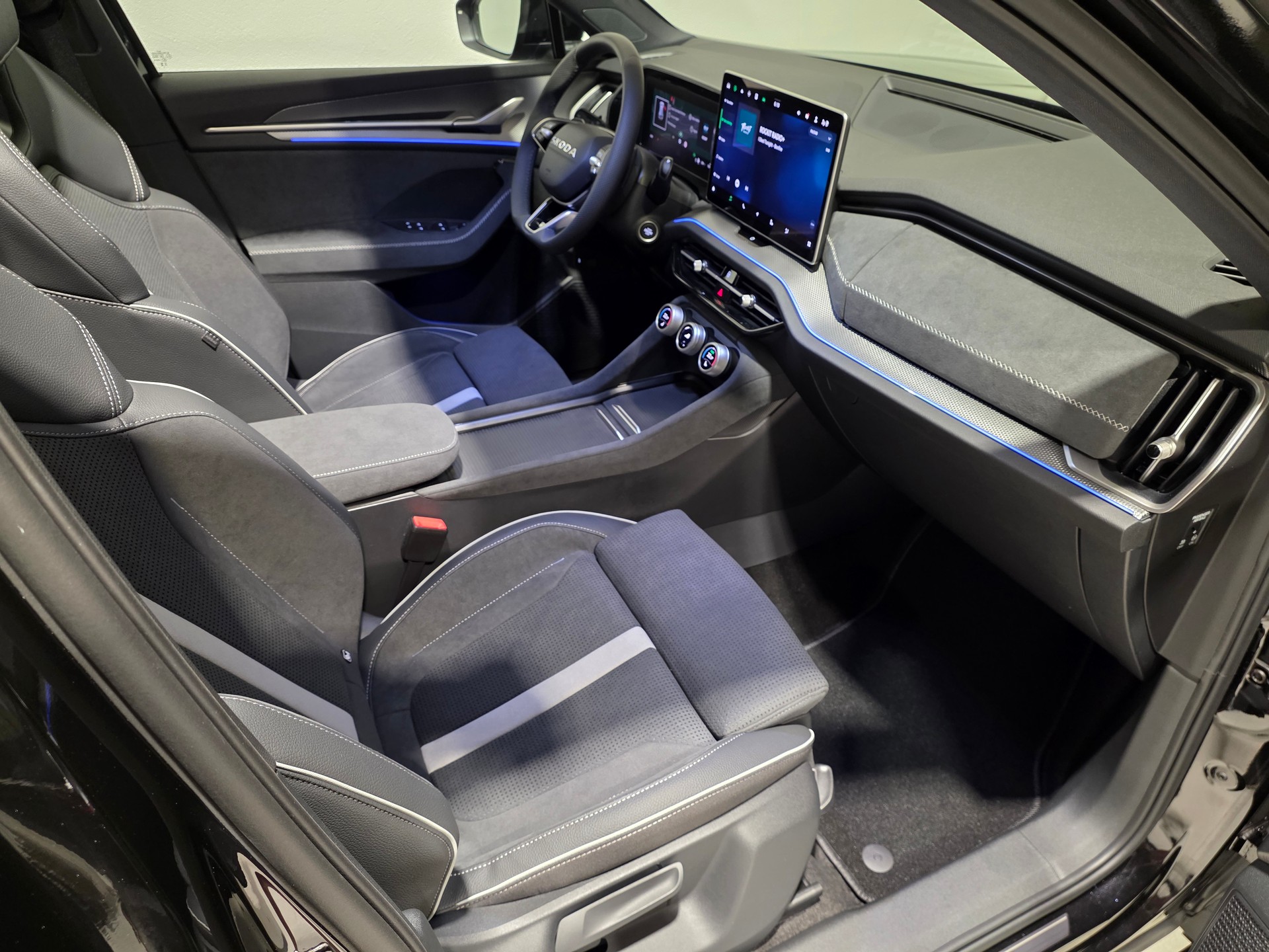 SKODA Kodiaq 2.0 TSI Sportline 4x4-image-24