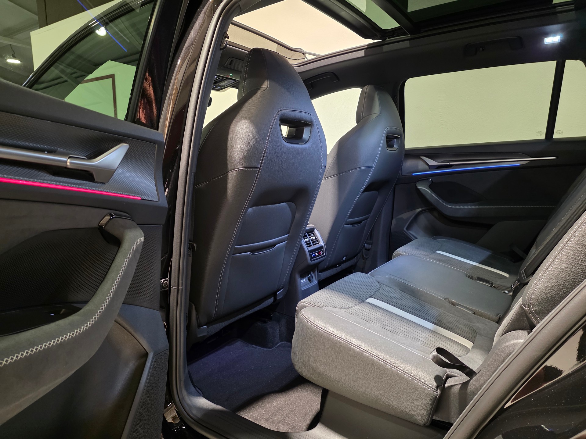 SKODA Kodiaq 2.0 TSI Sportline 4x4-image-16